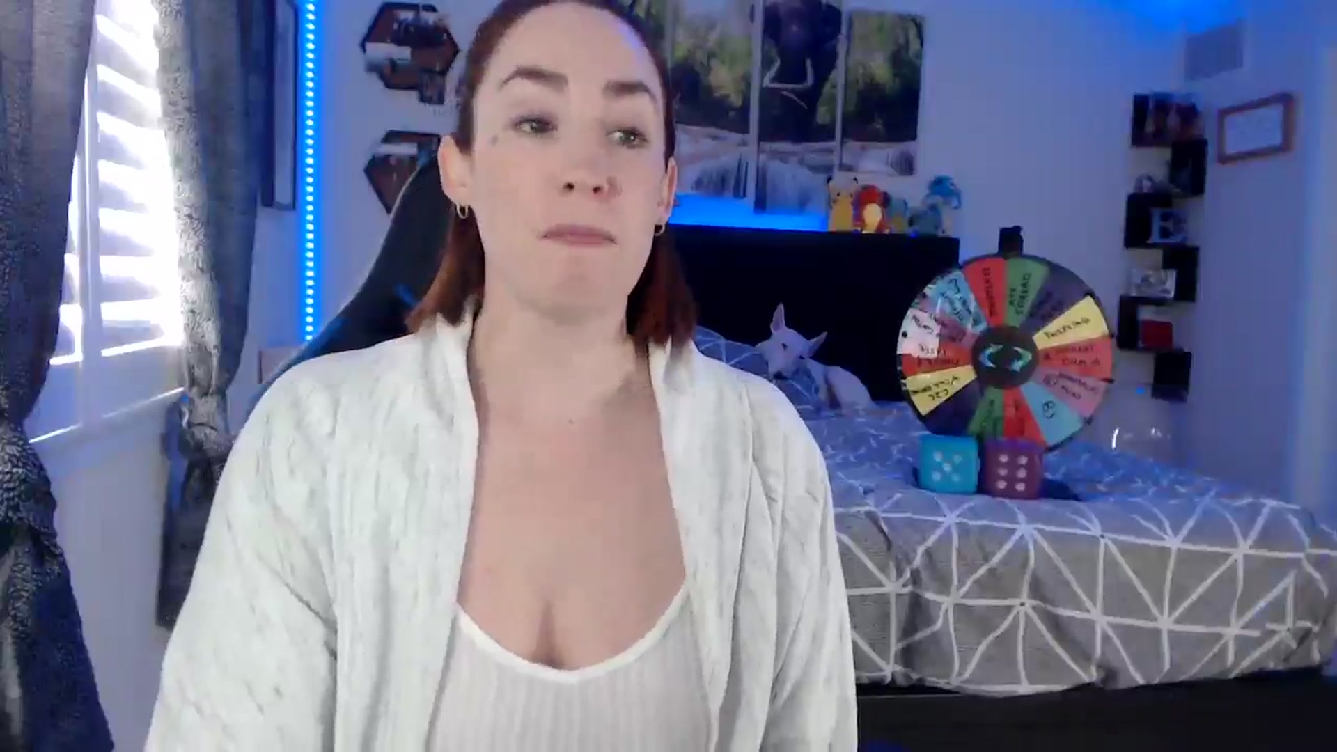 Gallery image thumbnail from BostonBeckyy's myfreecams stream on, 12/01/2025, 17:37 image 14 of 20