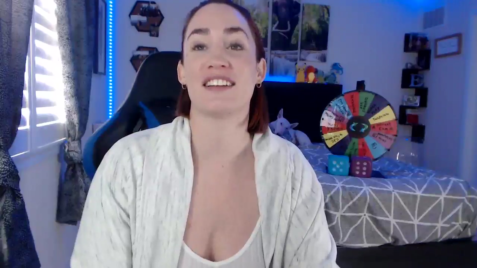 Gallery image thumbnail from BostonBeckyy's myfreecams stream on, 12/01/2025, 17:37 image 16 of 20