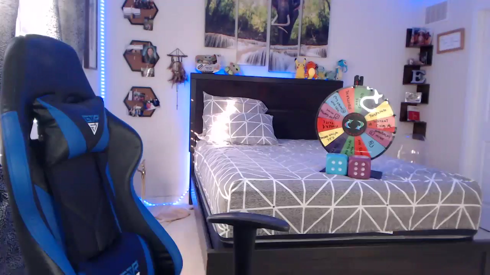 Gallery image thumbnail from BostonBeckyy's myfreecams stream on, 12/08/2025, 20:12 image 11 of 20