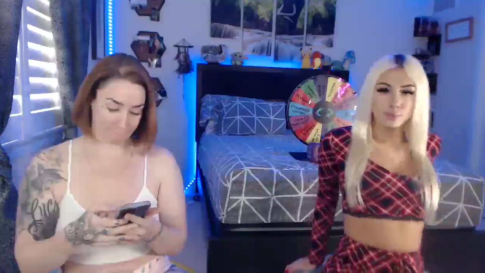 Gallery image thumbnail from BostonBeckyy's myfreecams stream on, 12/10/2025, 18:38 image 13 of 20
