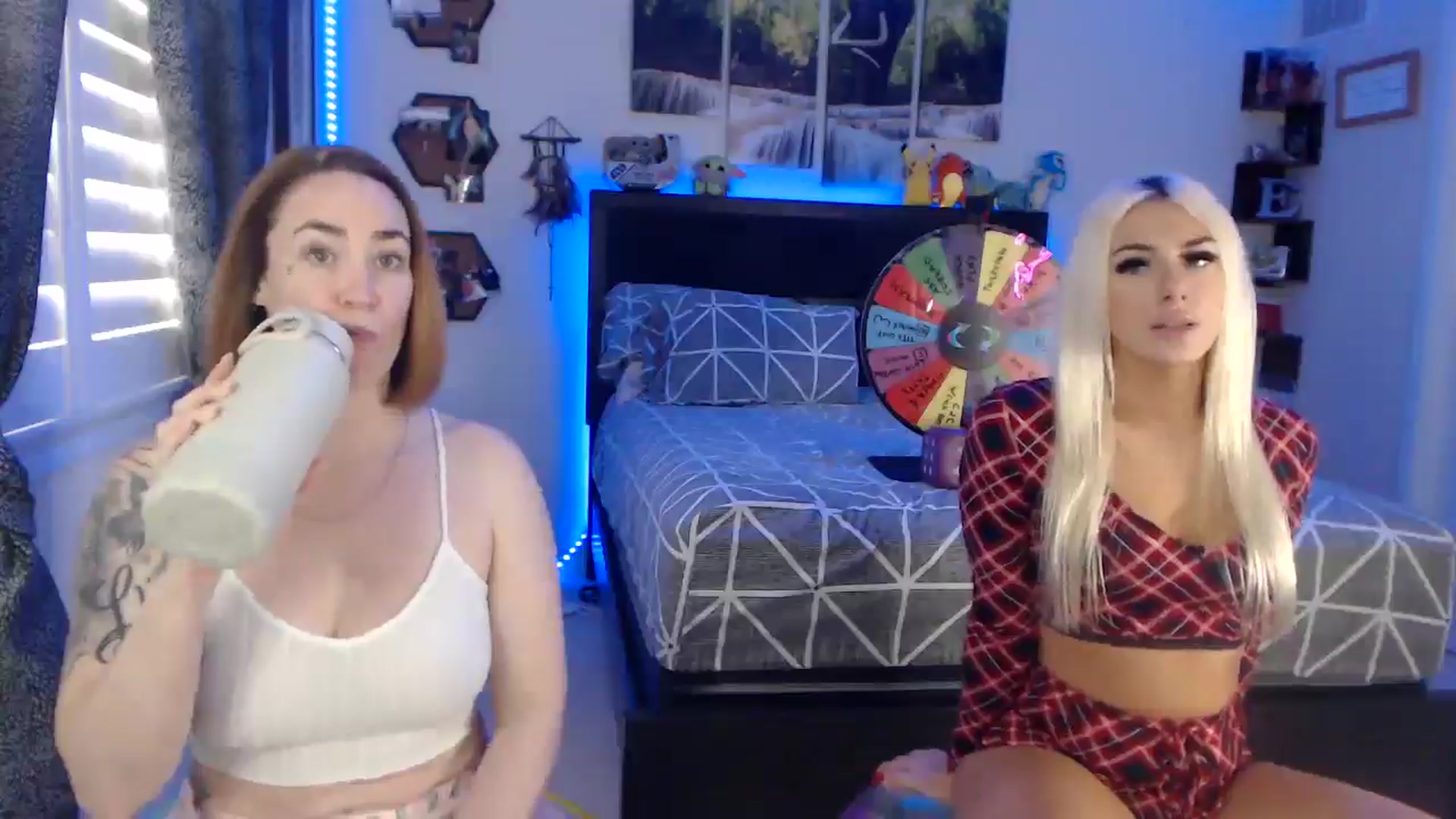 Gallery image thumbnail from BostonBeckyy's myfreecams stream on, 12/10/2025, 18:38 image 5 of 20