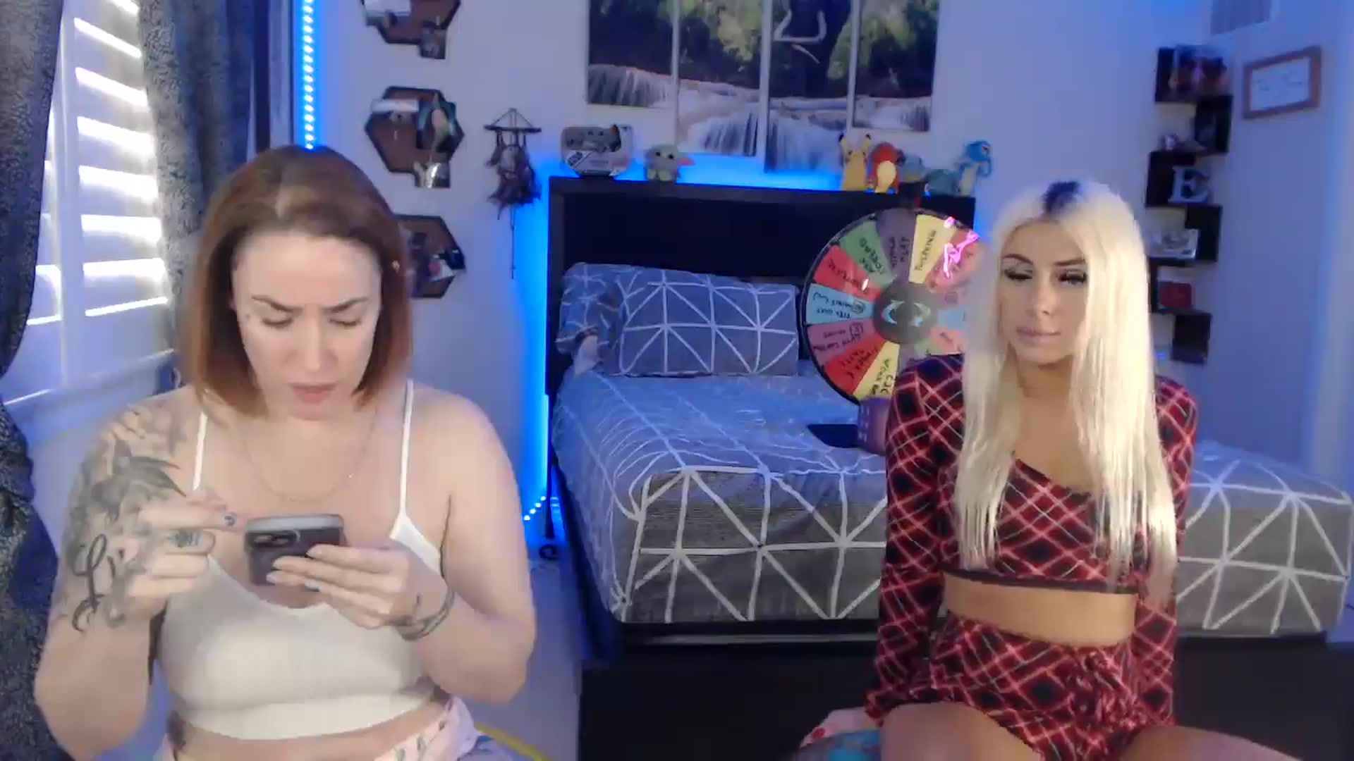 Gallery image thumbnail from BostonBeckyy's myfreecams stream on, 12/10/2025, 18:38 image 10 of 20