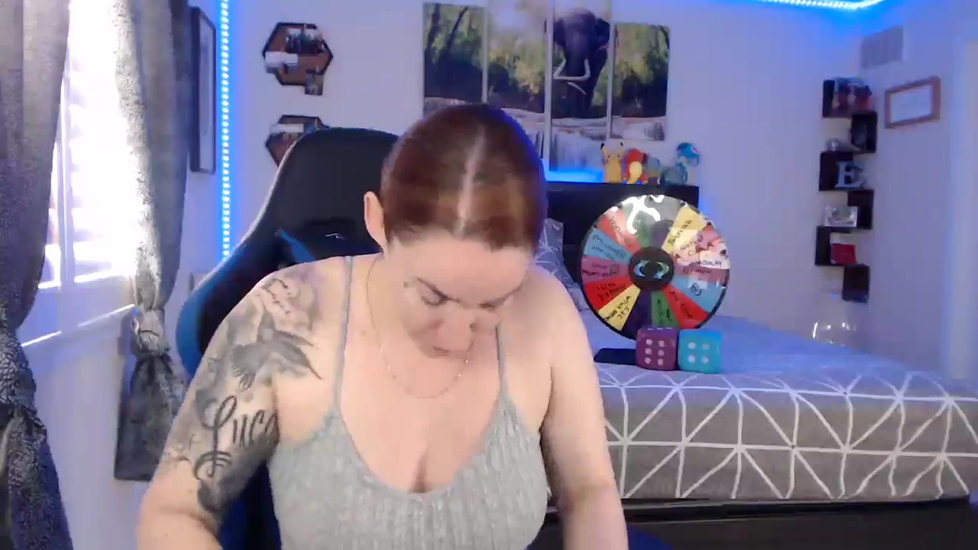 Gallery image thumbnail from BostonBeckyy's myfreecams stream on, 12/11/2025, 19:40 image 16 of 20