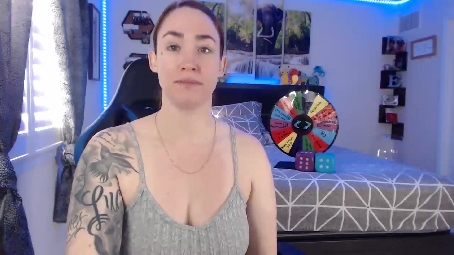 Gallery image thumbnail from BostonBeckyy's myfreecams stream on, 12/11/2025, 19:40 image 14 of 20