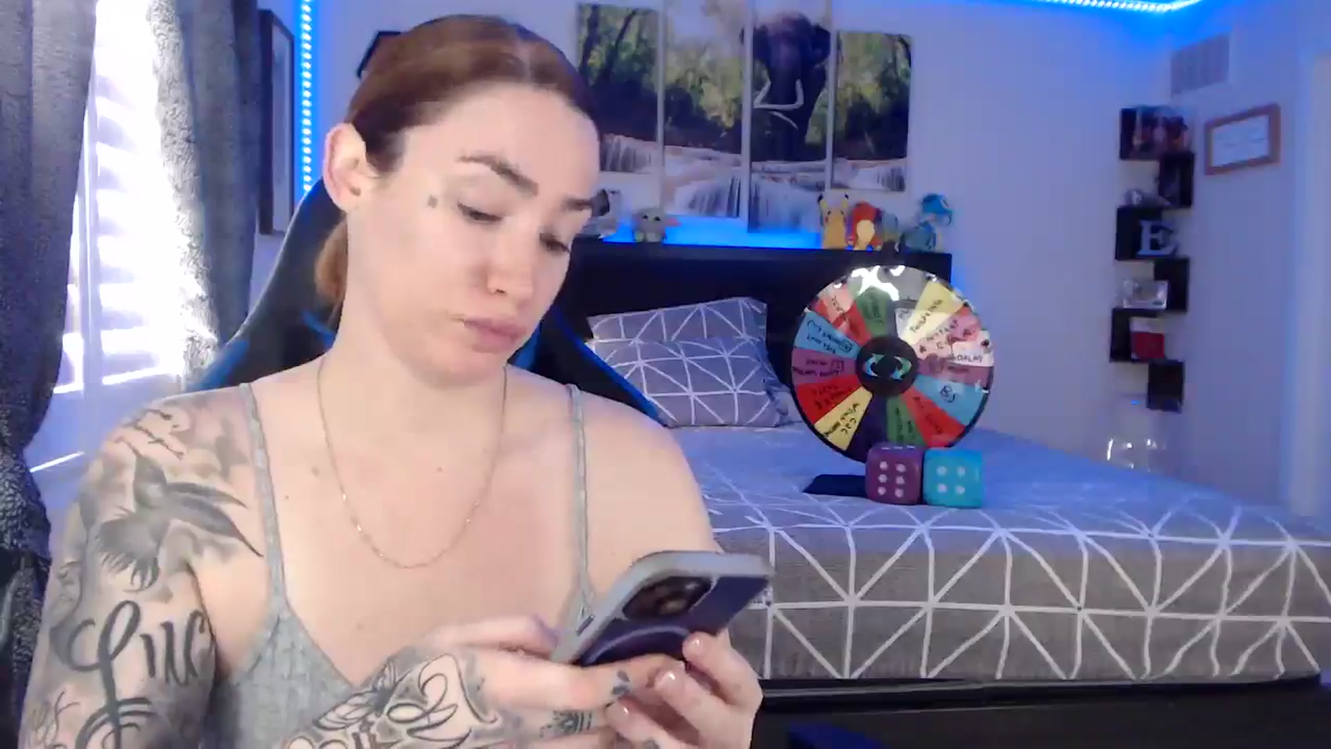 Gallery image thumbnail from BostonBeckyy's myfreecams stream on, 12/11/2025, 19:40 image 9 of 20