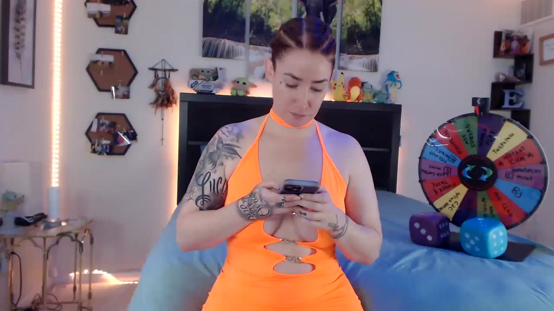 Gallery image thumbnail from BostonBeckyy's myfreecams stream on, 12/15/2025, 17:27 image 20 of 20