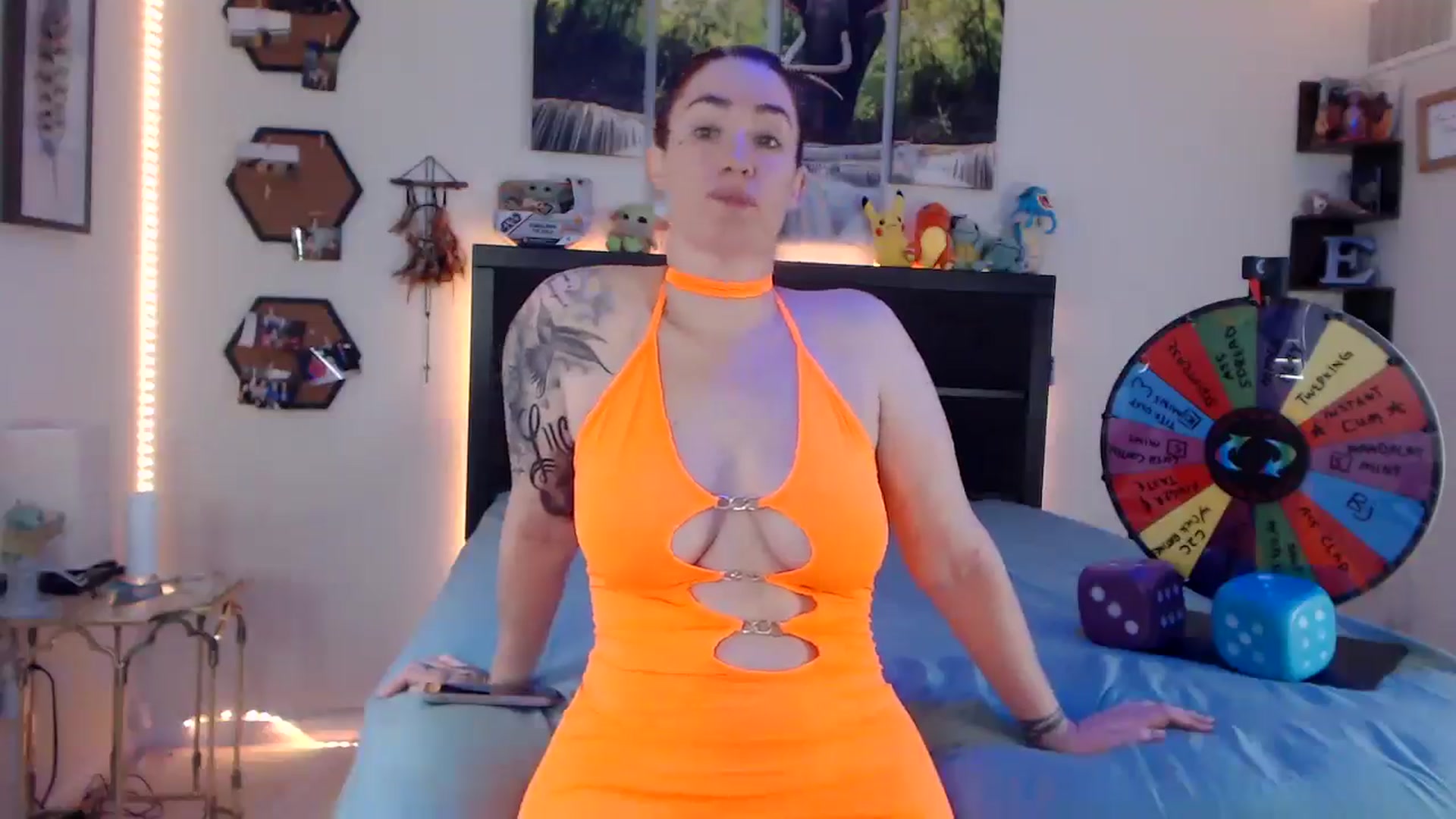 Gallery image thumbnail from BostonBeckyy's myfreecams stream on, 12/15/2025, 17:27 image 15 of 20