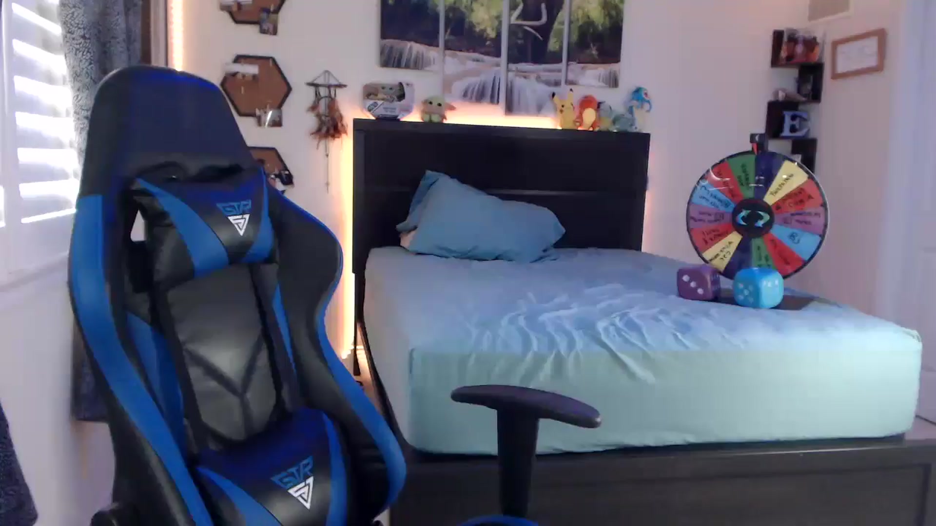 Gallery image thumbnail from BostonBeckyy's myfreecams stream on, 12/15/2025, 20:23 image 5 of 20