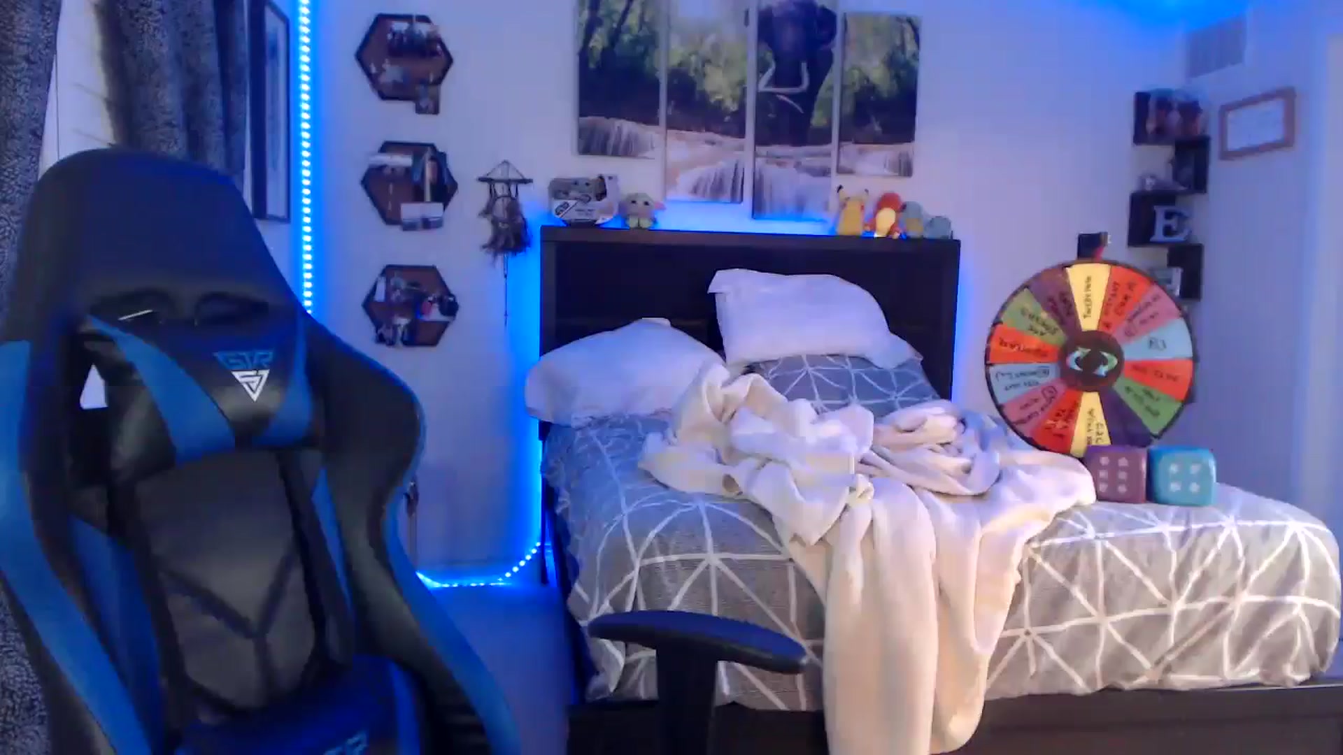 Gallery image thumbnail from BostonBeckyy's myfreecams stream on, 03/04/2026, 02:49 image 9 of 20