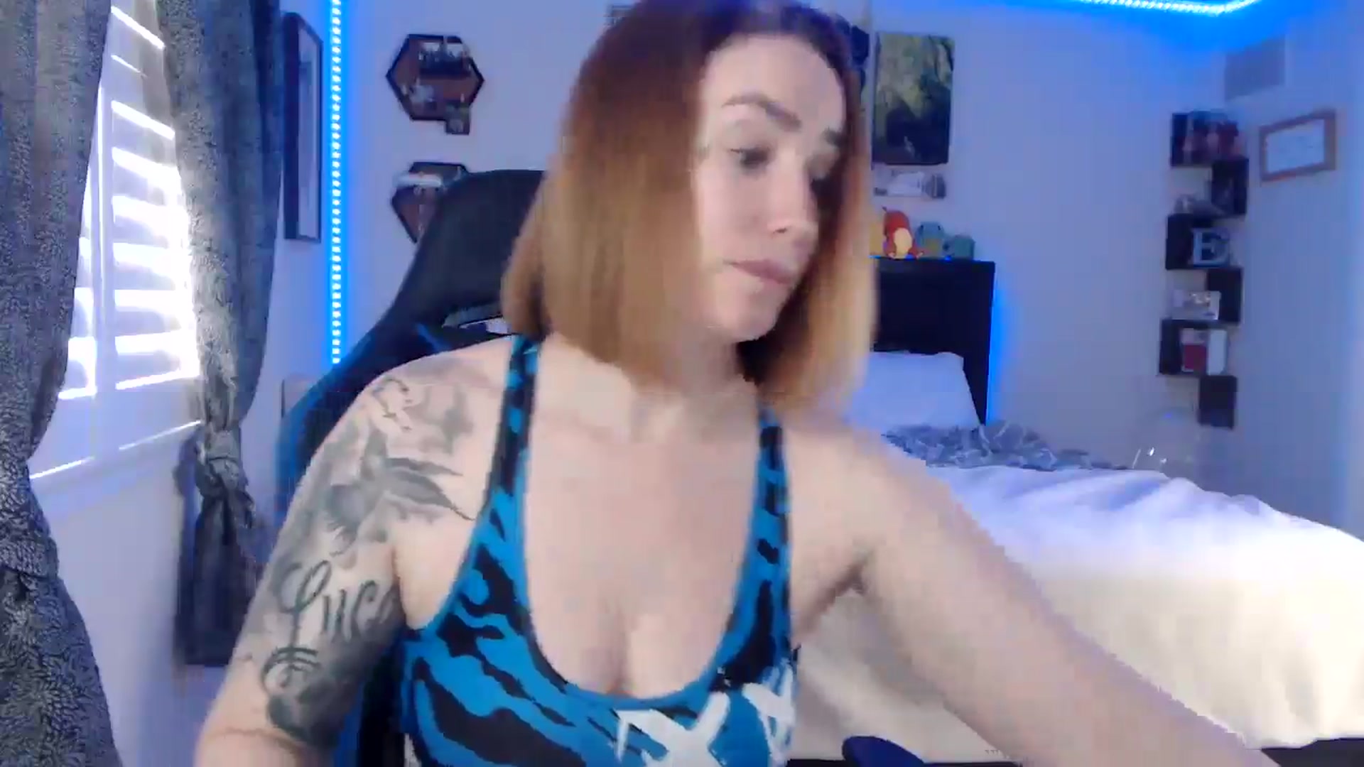 Gallery image thumbnail from BostonBeckyy's myfreecams stream on, 03/06/2026, 17:17 image 4 of 20