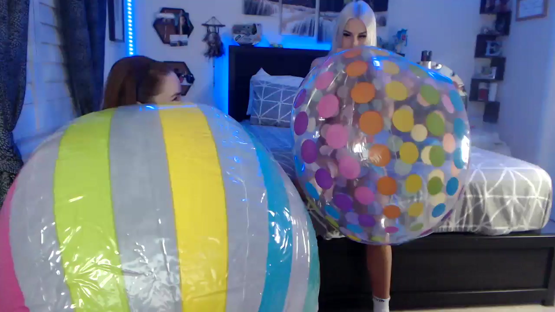 Gallery image thumbnail from BostonBeckyy's myfreecams stream on, 03/19/2026, 03:35 image 1 of 20