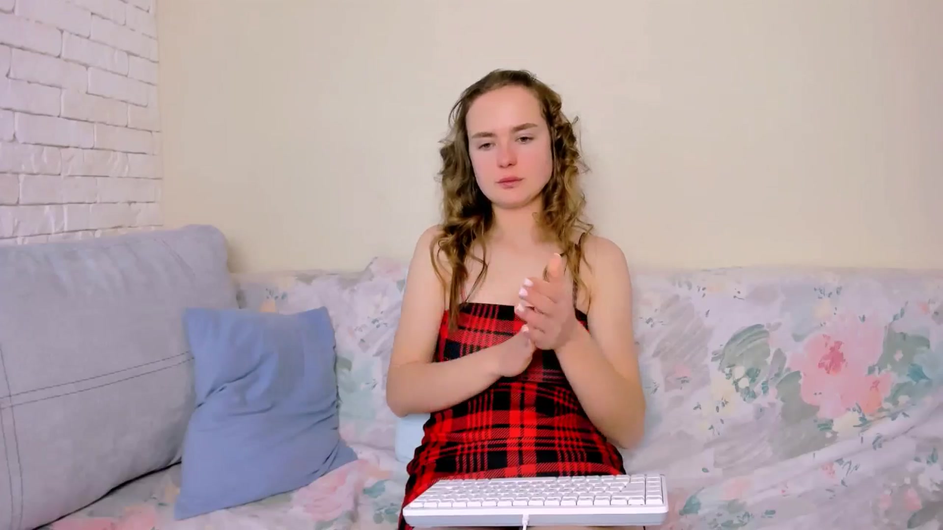 Gallery image thumbnail from BountyMarie's myfreecams stream on, 02/18/2026, 11:03 image 12 of 20