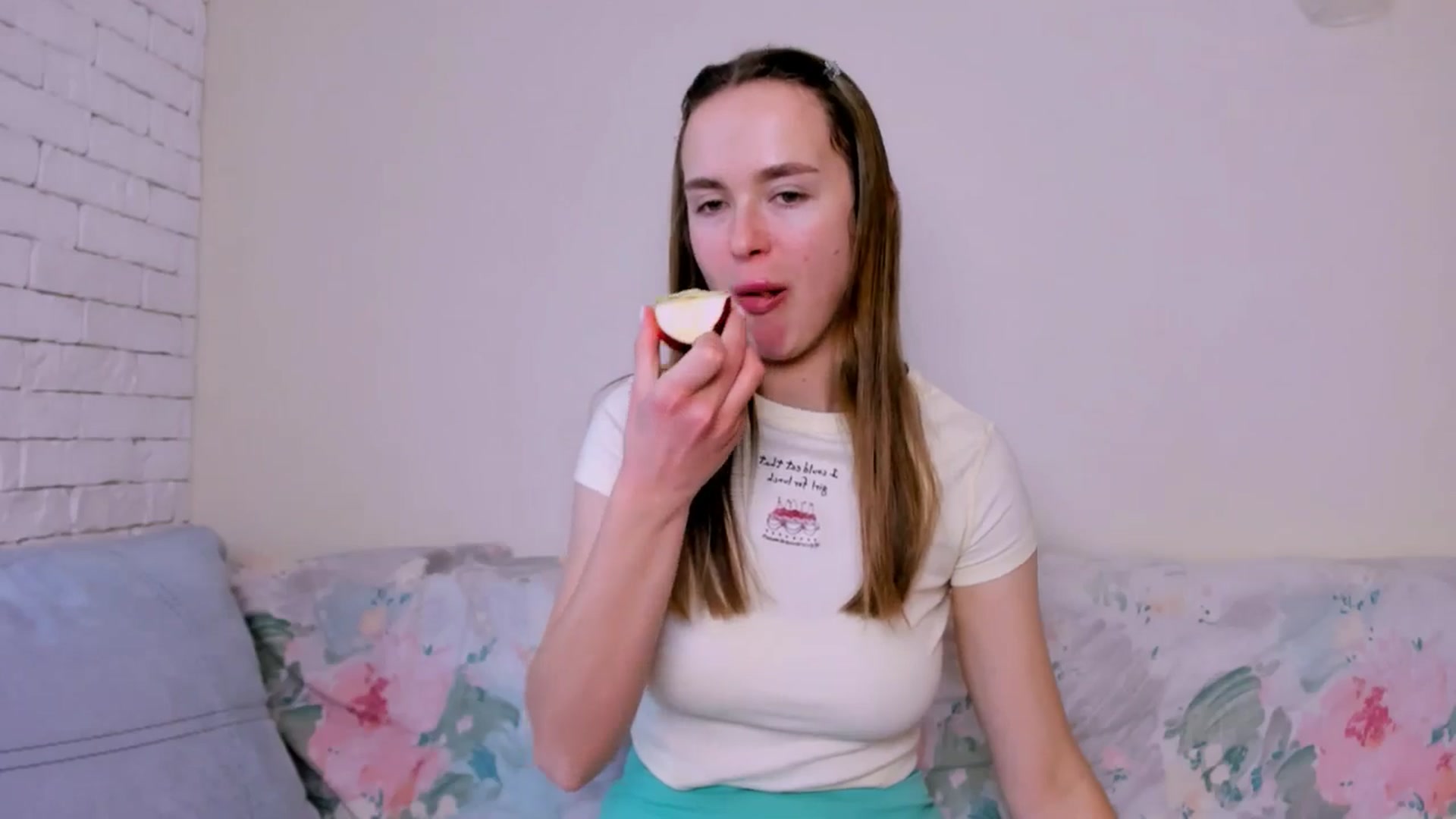 Gallery image thumbnail from BountyMarie's myfreecams stream on, 02/24/2026, 11:10 image 15 of 20