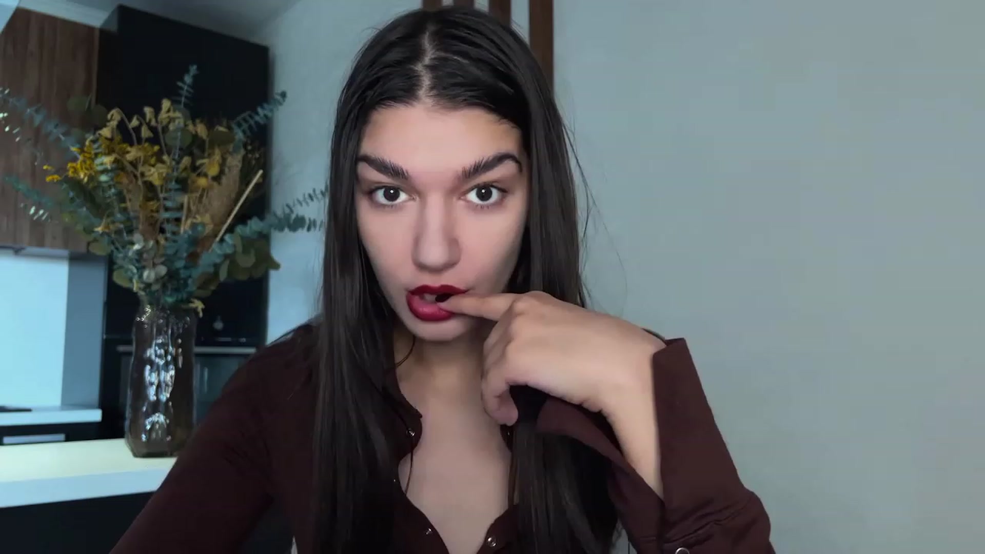 Gallery image thumbnail from BowtoRina's myfreecams stream on, 07/10/2023, 12:39 image 5 of 20