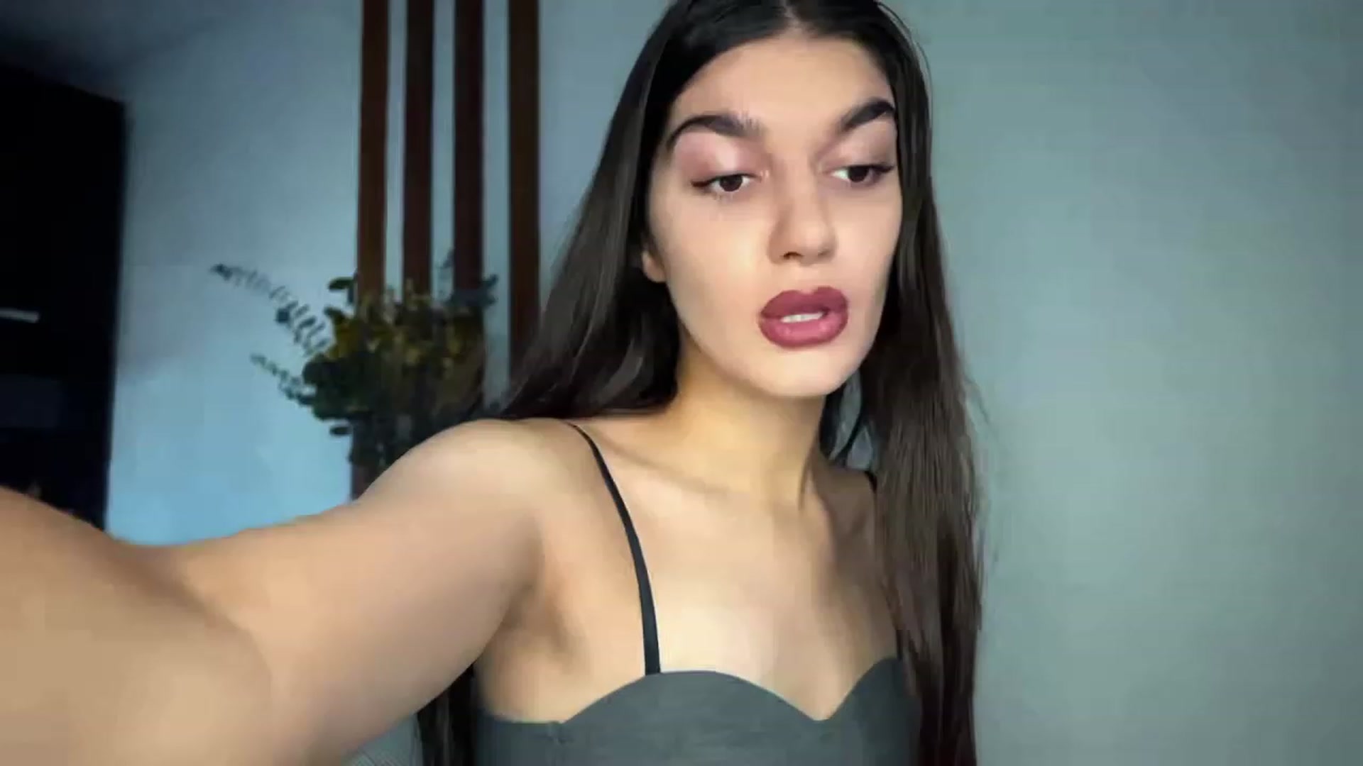 Gallery image thumbnail from BowtoRina's myfreecams stream on, 09/22/2023, 13:28 image 2 of 20