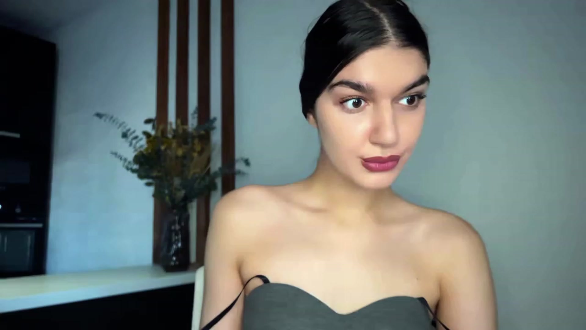 Gallery image thumbnail from BowtoRina's myfreecams stream on, 09/22/2023, 13:28 image 18 of 20
