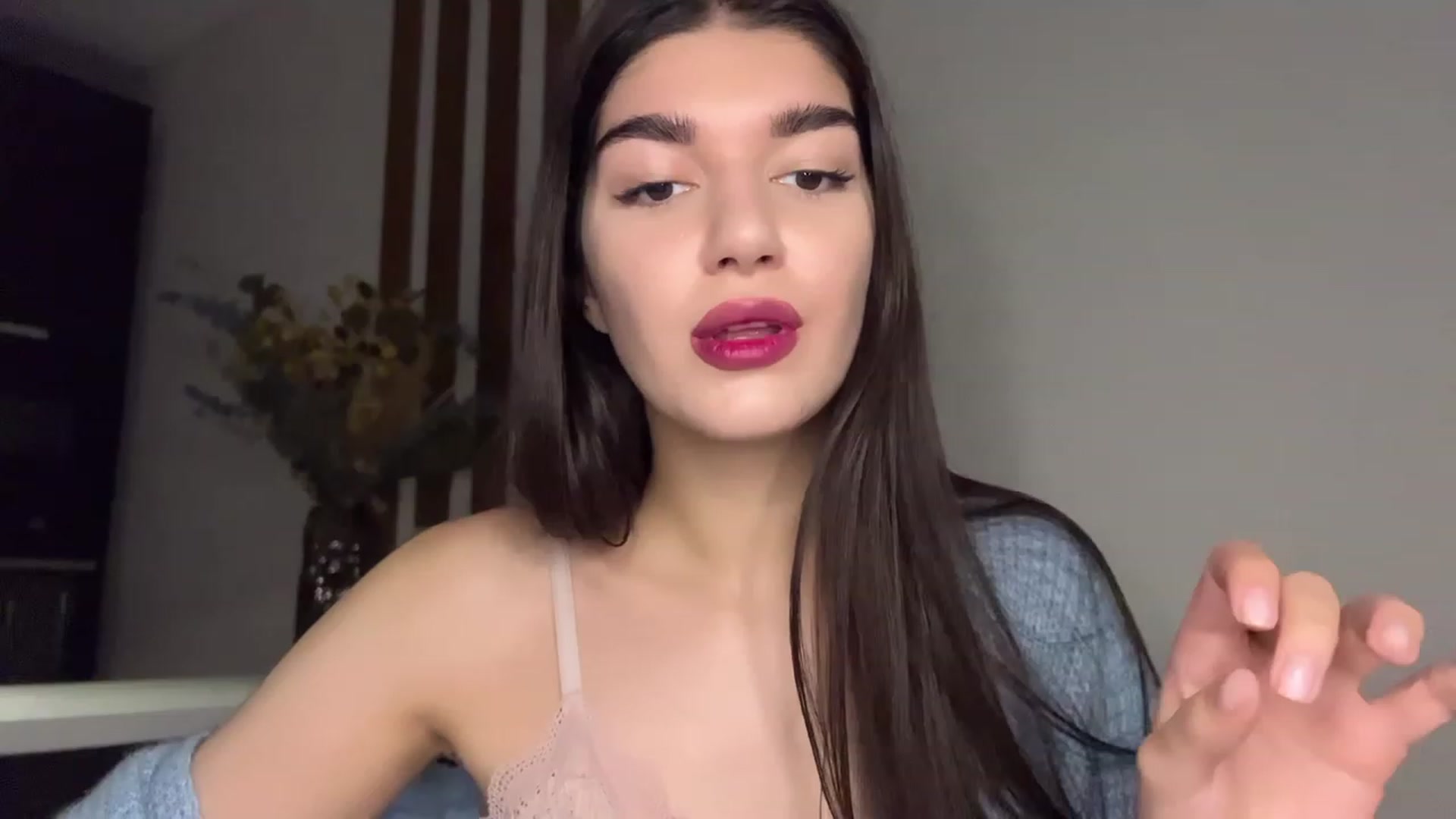 Gallery image thumbnail from BowtoRina's myfreecams stream on, 11/08/2023, 13:50 image 16 of 20