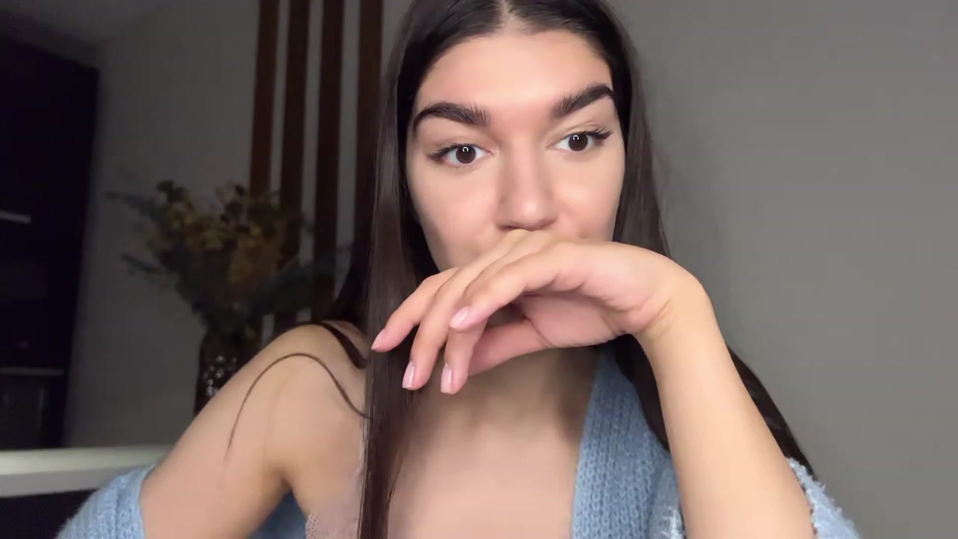 Gallery image thumbnail from BowtoRina's myfreecams stream on, 11/08/2023, 13:50 image 12 of 20