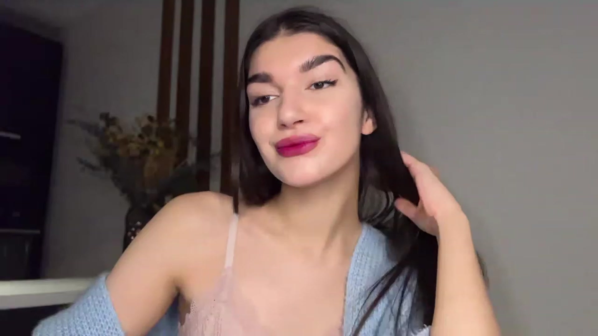 Gallery image thumbnail from BowtoRina's myfreecams stream on, 11/08/2023, 13:50 image 10 of 20
