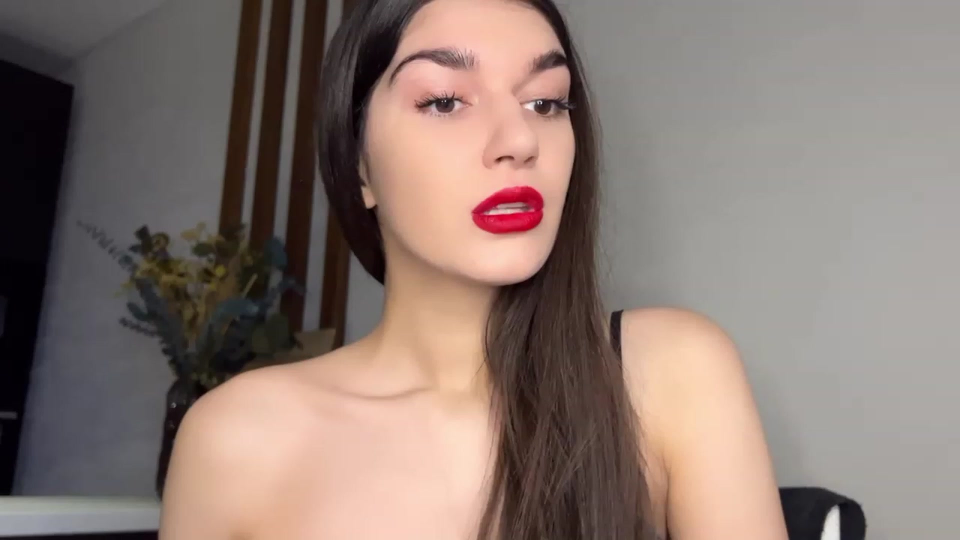 Gallery image thumbnail from BowtoRina's myfreecams stream on, 11/27/2023, 13:29 image 11 of 20