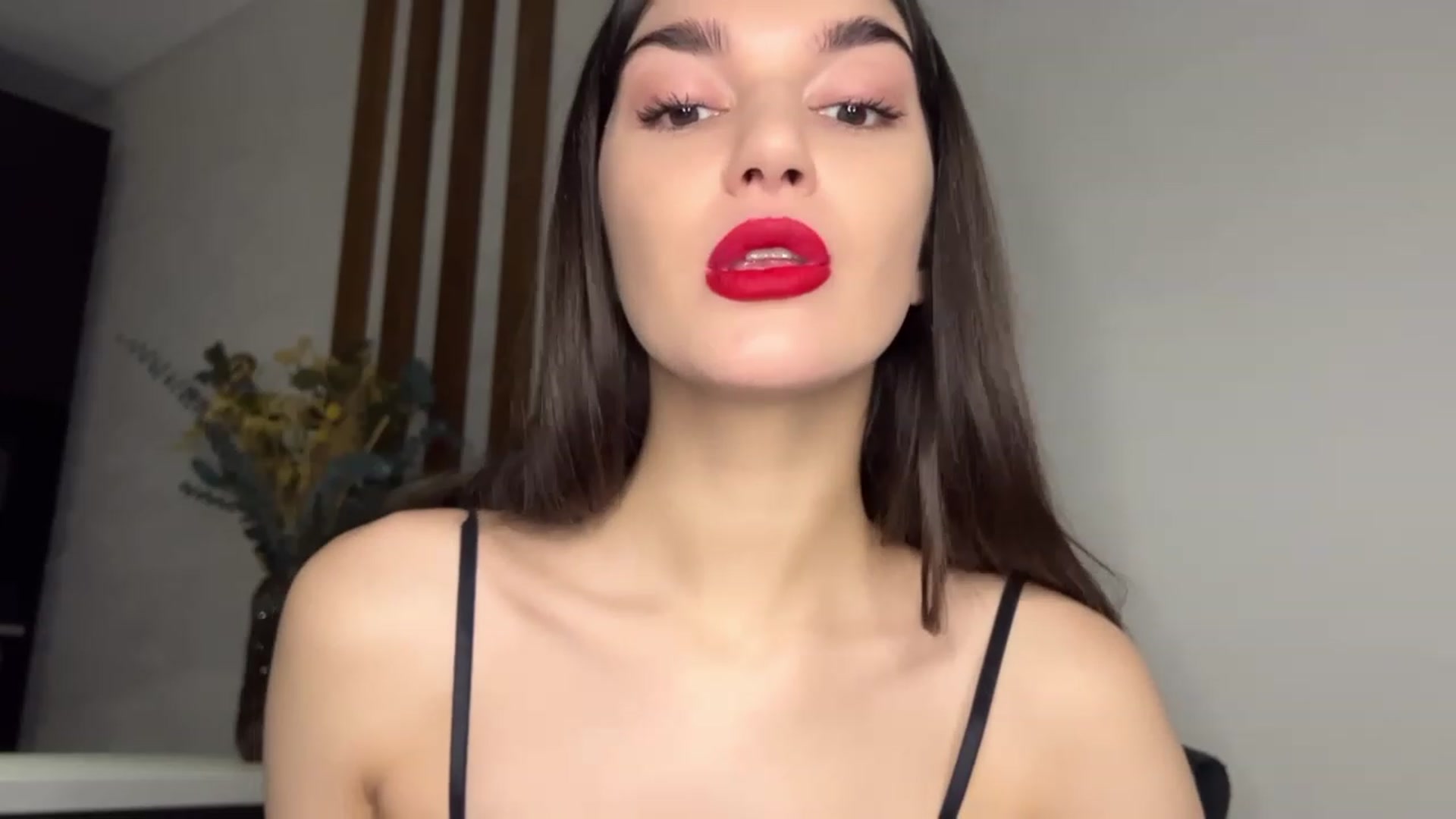 Gallery image thumbnail from BowtoRina's myfreecams stream on, 11/27/2023, 13:29 image 18 of 20