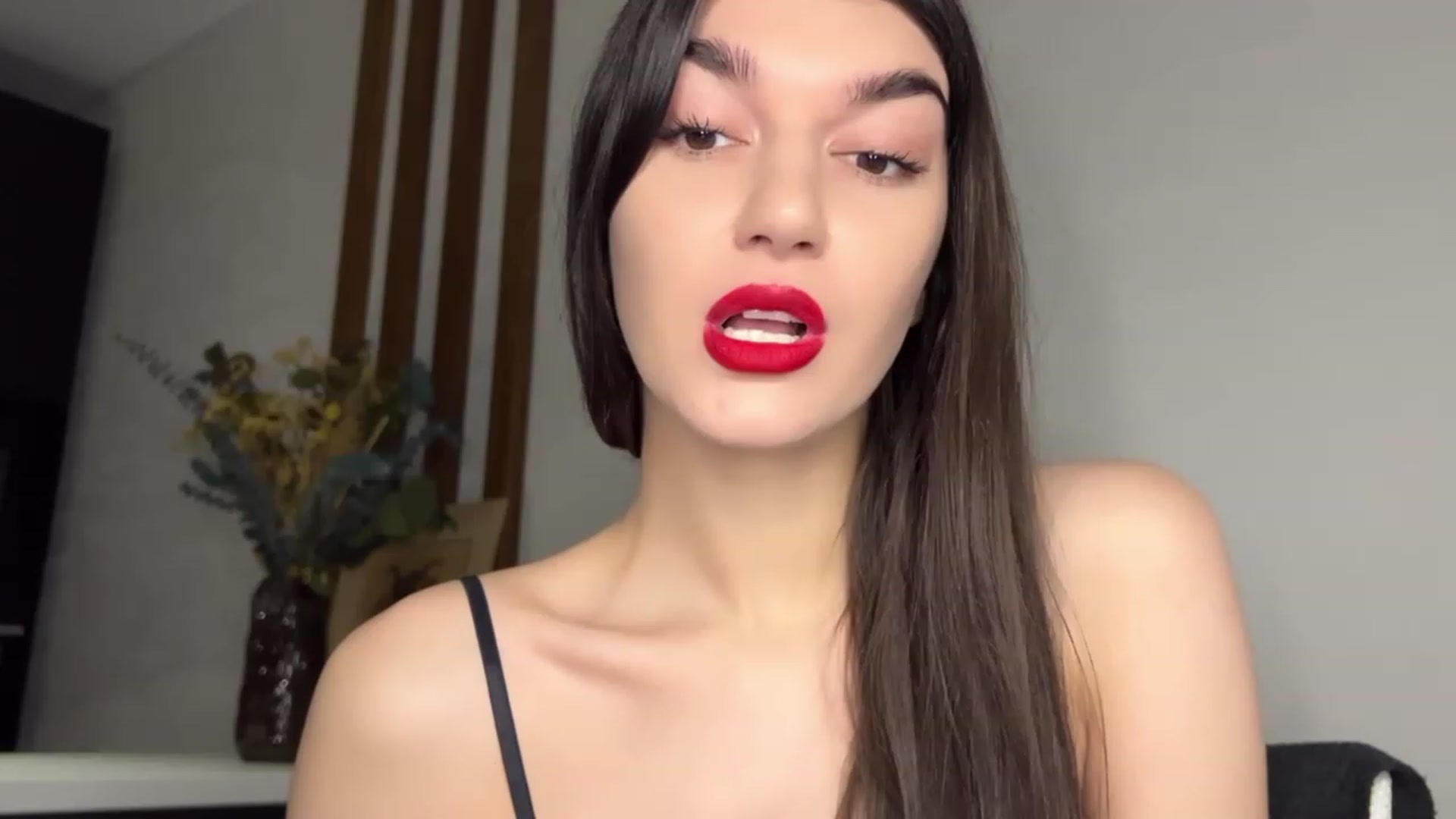Gallery image thumbnail from BowtoRina's myfreecams stream on, 11/27/2023, 14:15 image 12 of 20