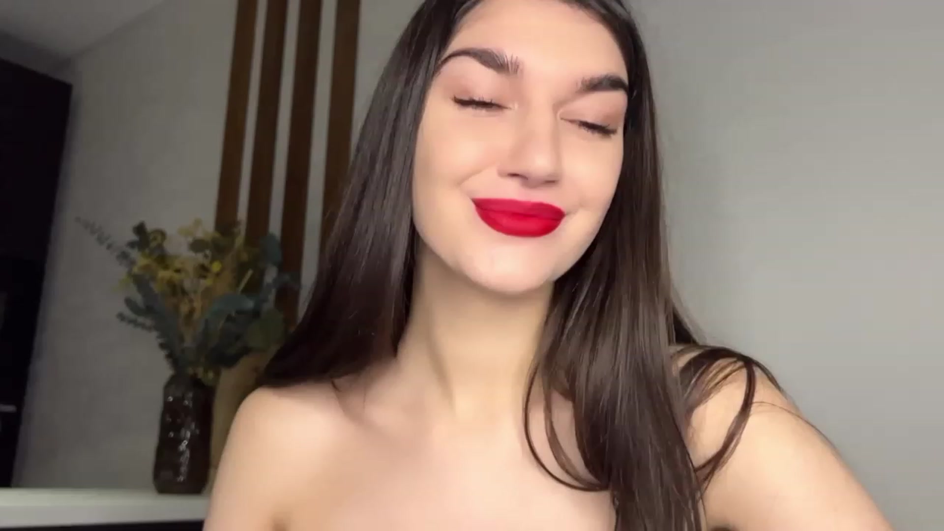 Gallery image thumbnail from BowtoRina's myfreecams stream on, 11/27/2023, 14:15 image 5 of 20