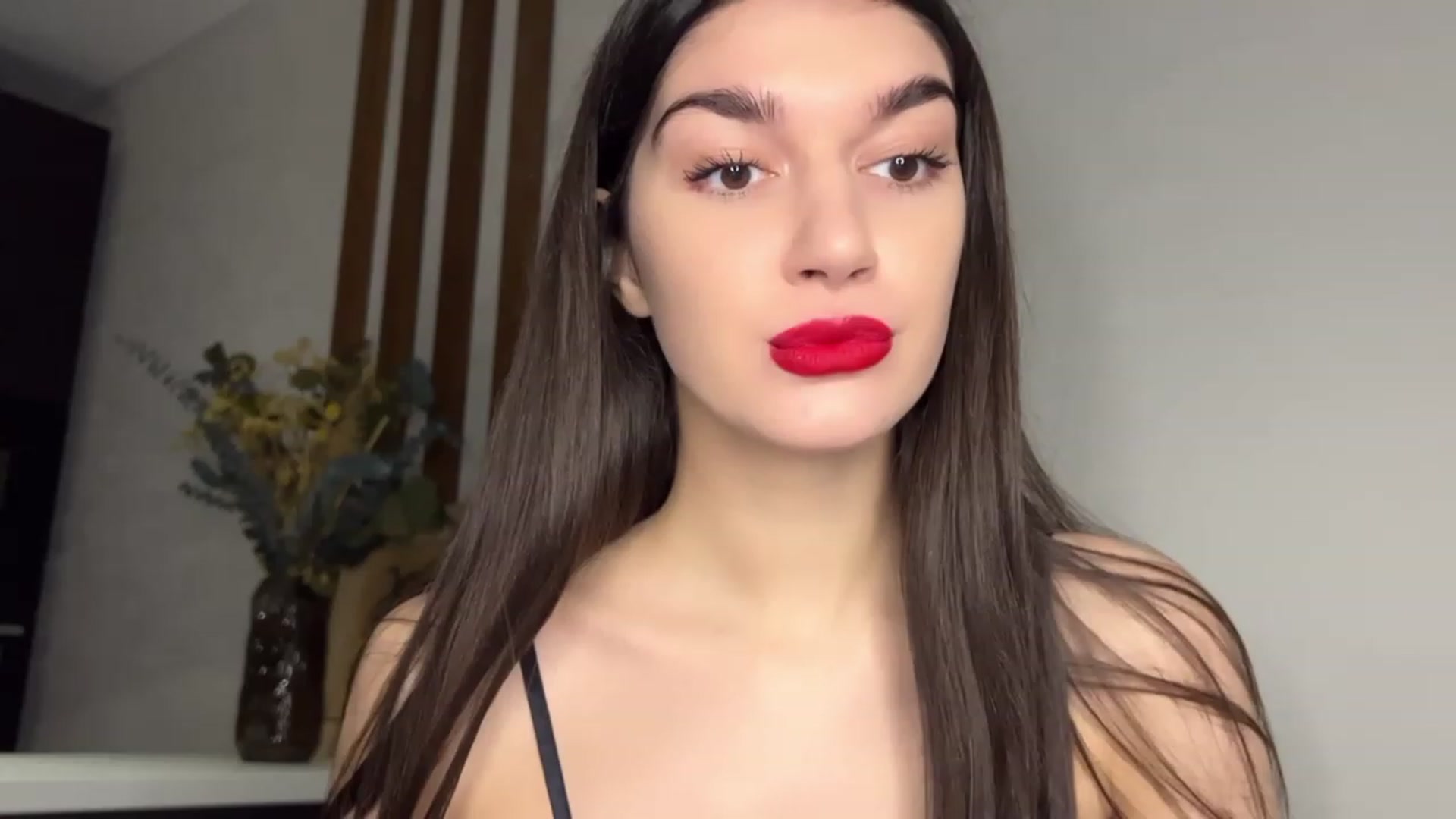 Gallery image thumbnail from BowtoRina's myfreecams stream on, 11/27/2023, 14:15 image 13 of 20