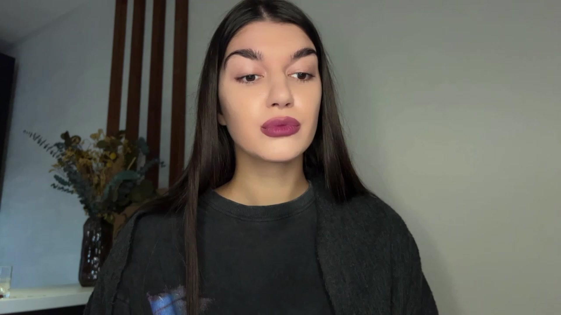 Gallery image thumbnail from BowtoRina's myfreecams stream on, 11/29/2023, 12:48 image 7 of 20