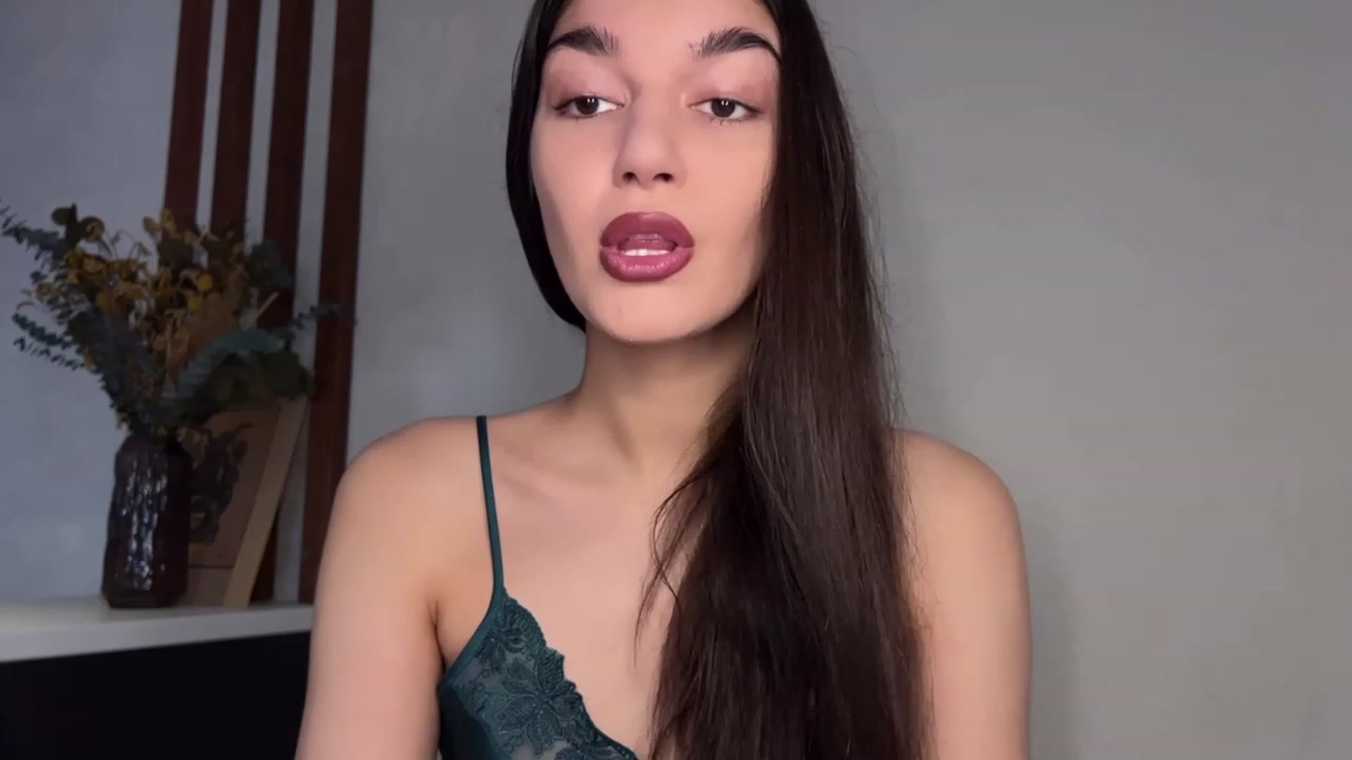 Gallery image thumbnail from BowtoRina's myfreecams stream on, 12/05/2023, 11:14 image 3 of 20