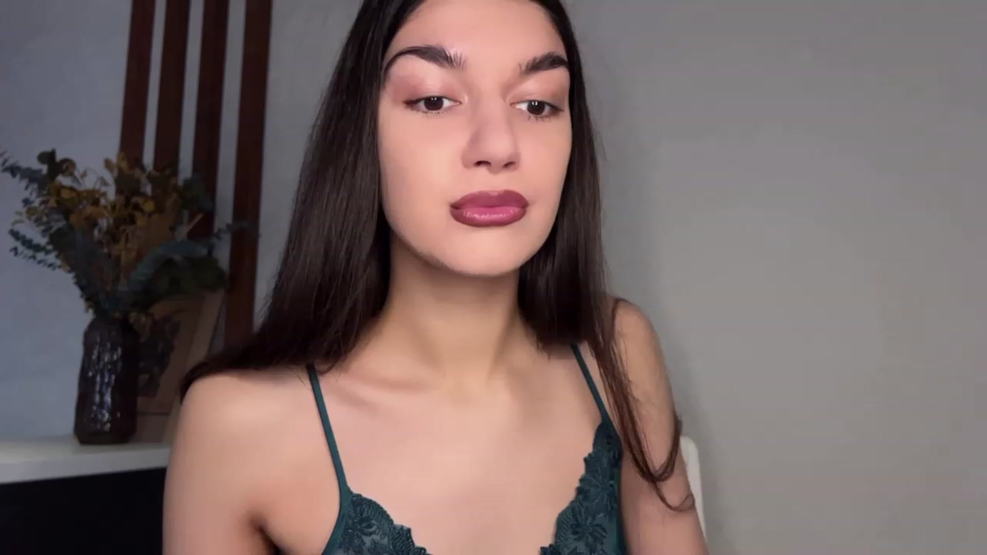 Gallery image thumbnail from BowtoRina's myfreecams stream on, 12/05/2023, 11:14 image 14 of 20