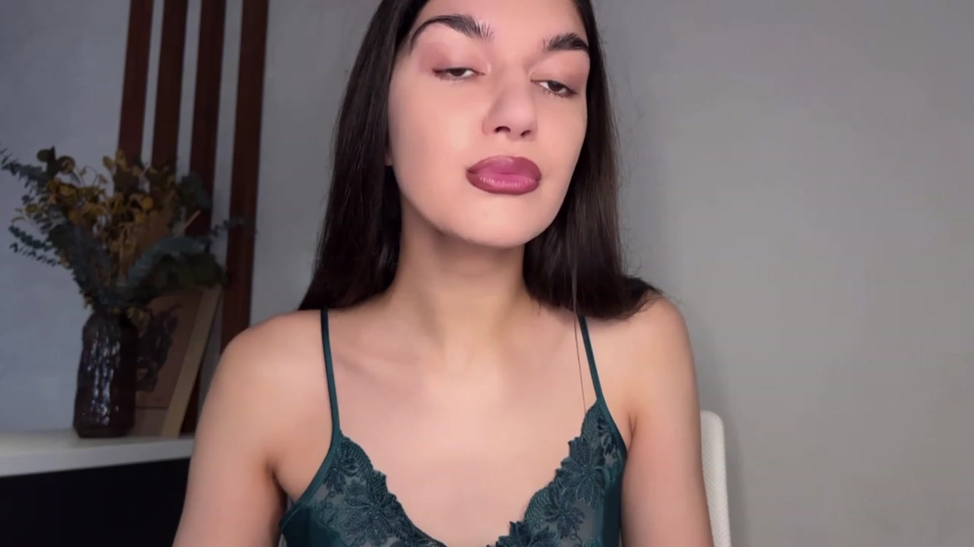 Gallery image thumbnail from BowtoRina's myfreecams stream on, 12/05/2023, 11:14 image 10 of 20