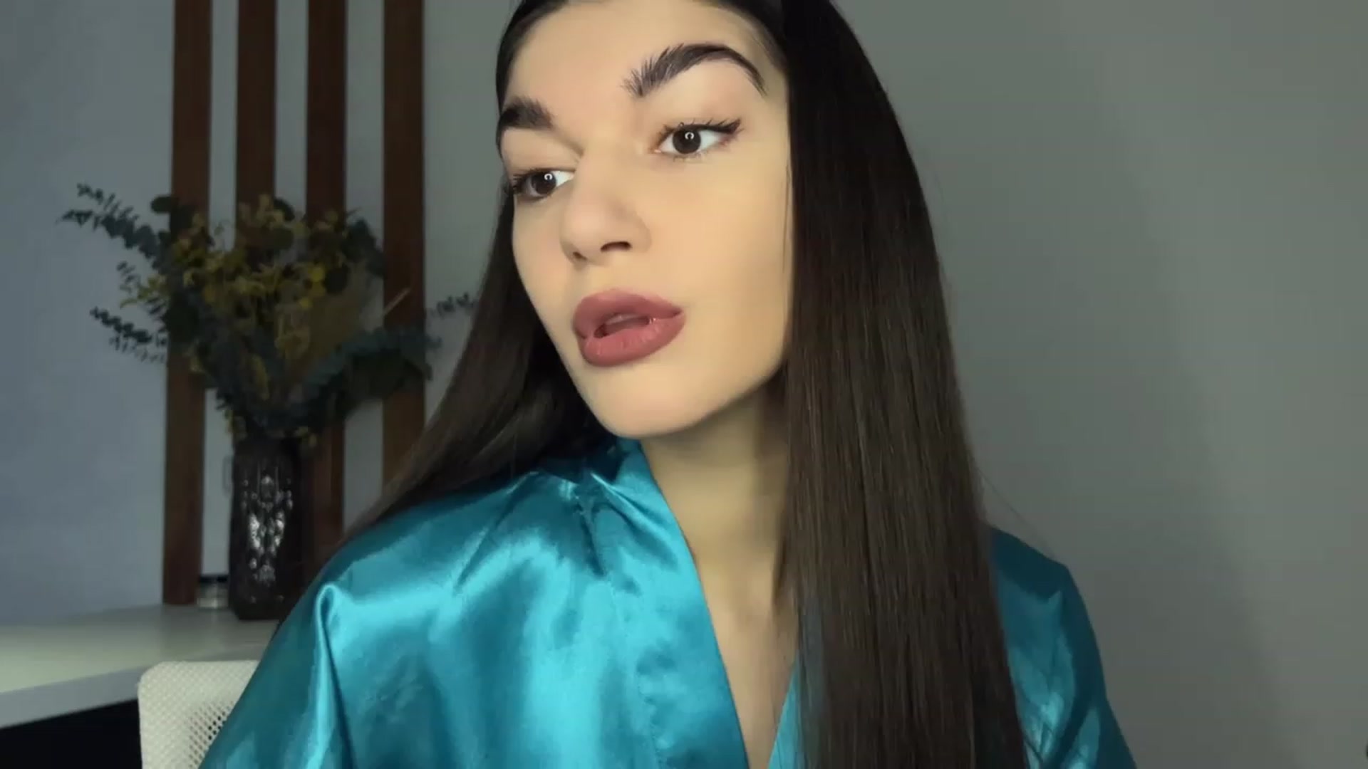 Gallery image thumbnail from BowtoRina's myfreecams stream on, 12/26/2023, 12:09 image 5 of 20
