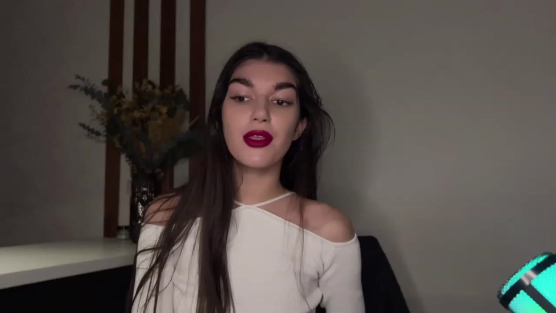 Gallery image thumbnail from BowtoRina's myfreecams stream on, 12/26/2023, 15:23 image 16 of 20