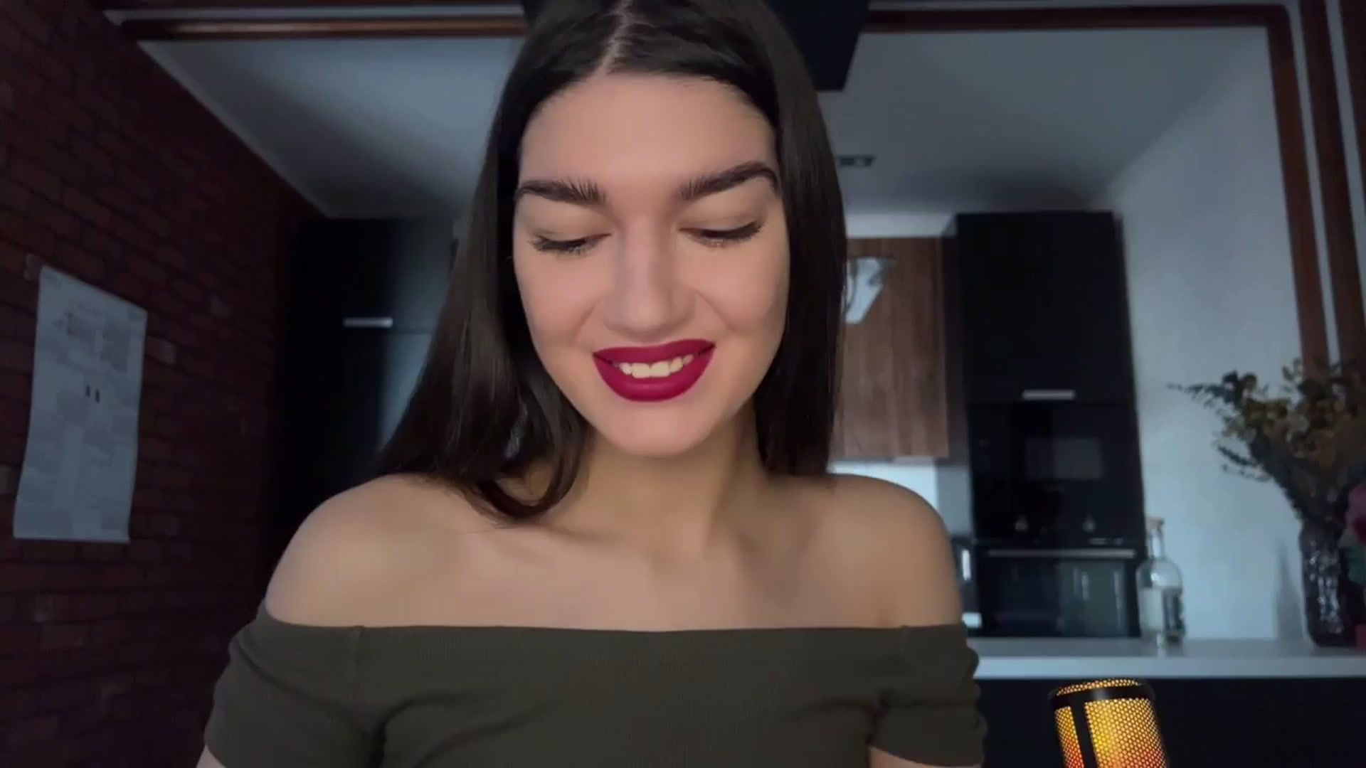 Gallery image thumbnail from BowtoRina's myfreecams stream on, 04/02/2024, 12:45 image 2 of 20