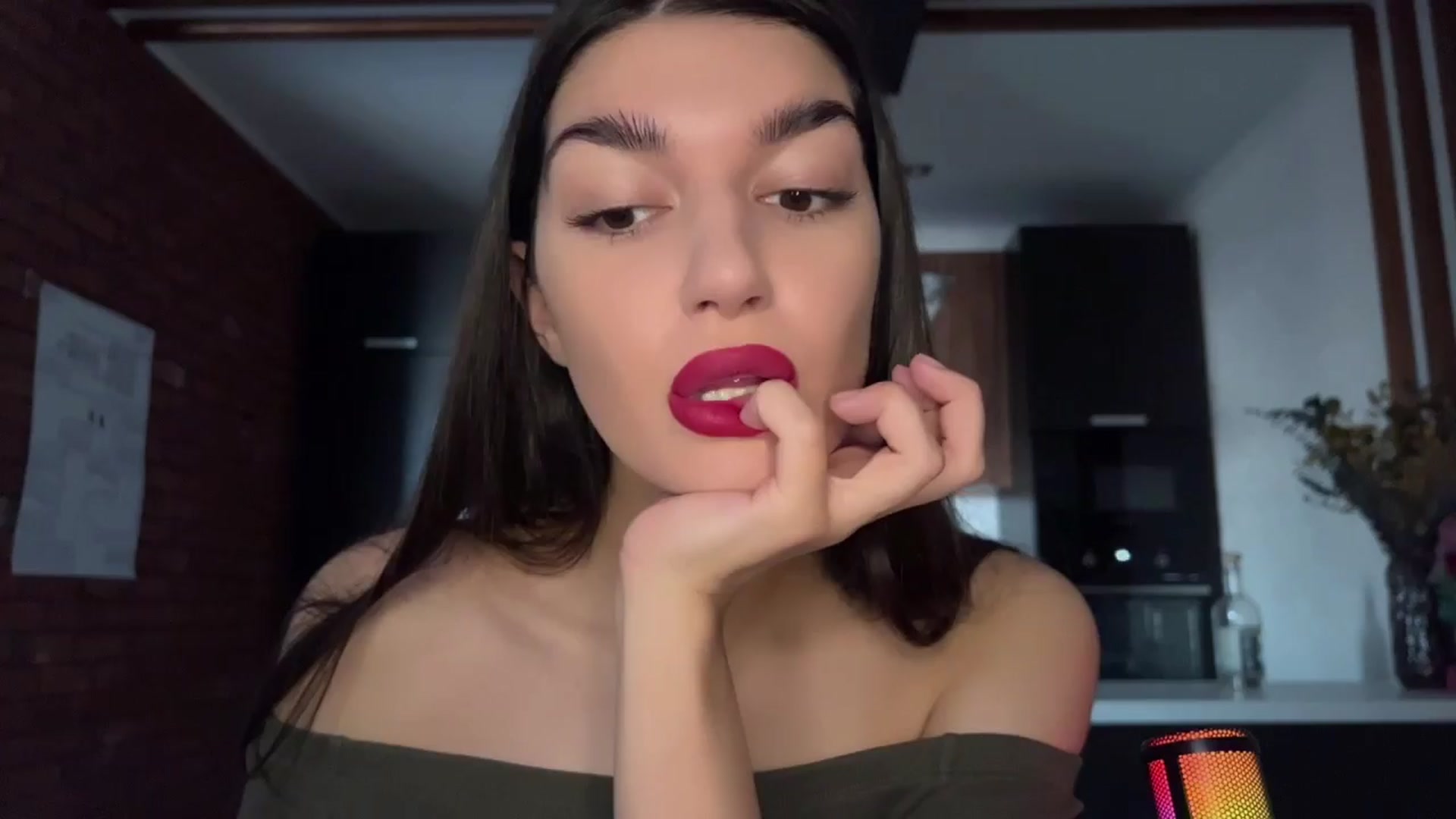 Gallery image thumbnail from BowtoRina's myfreecams stream on, 04/02/2024, 12:45 image 15 of 20