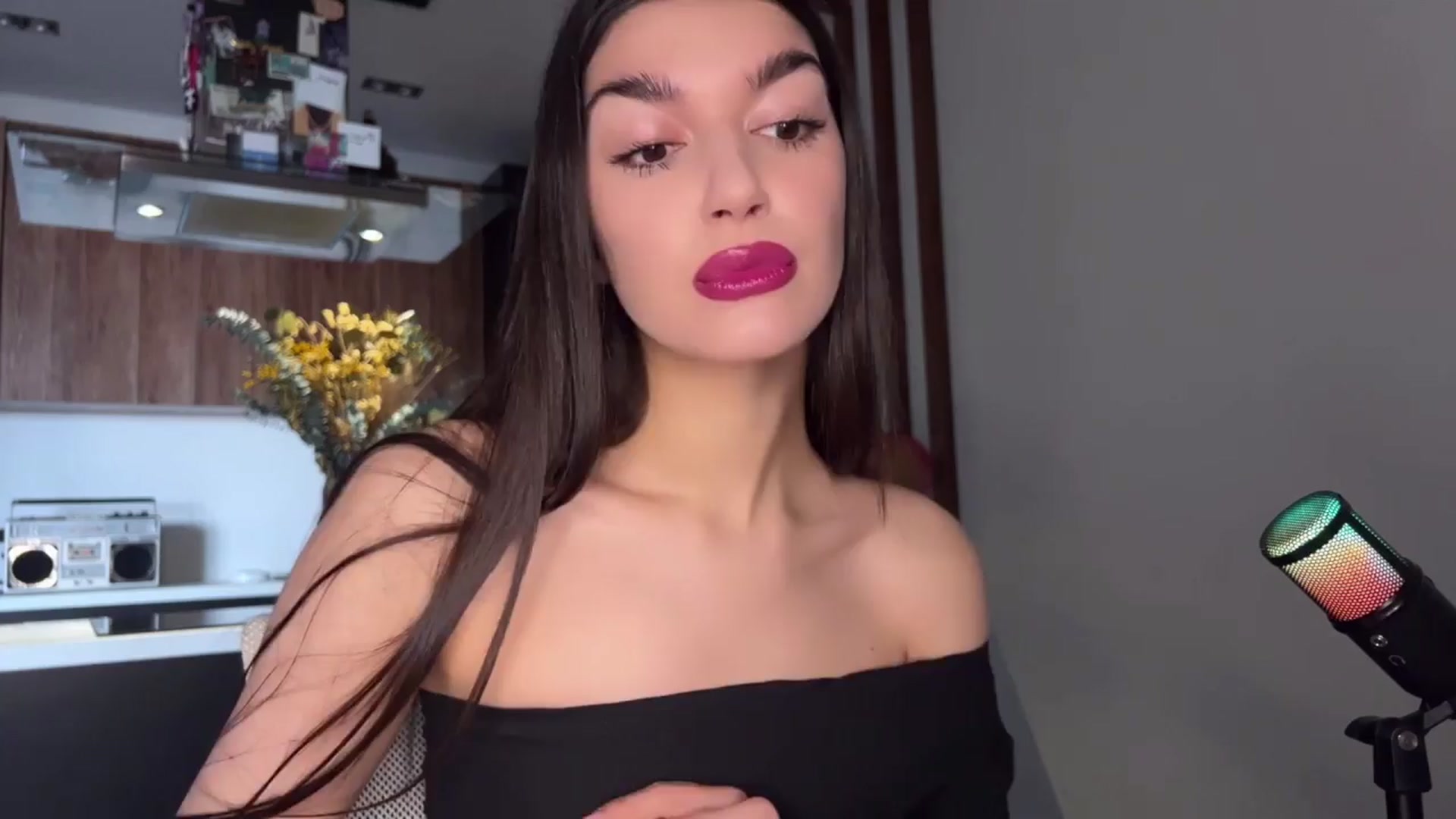 Gallery image thumbnail from BowtoRina's myfreecams stream on, 04/09/2024, 13:39 image 20 of 20