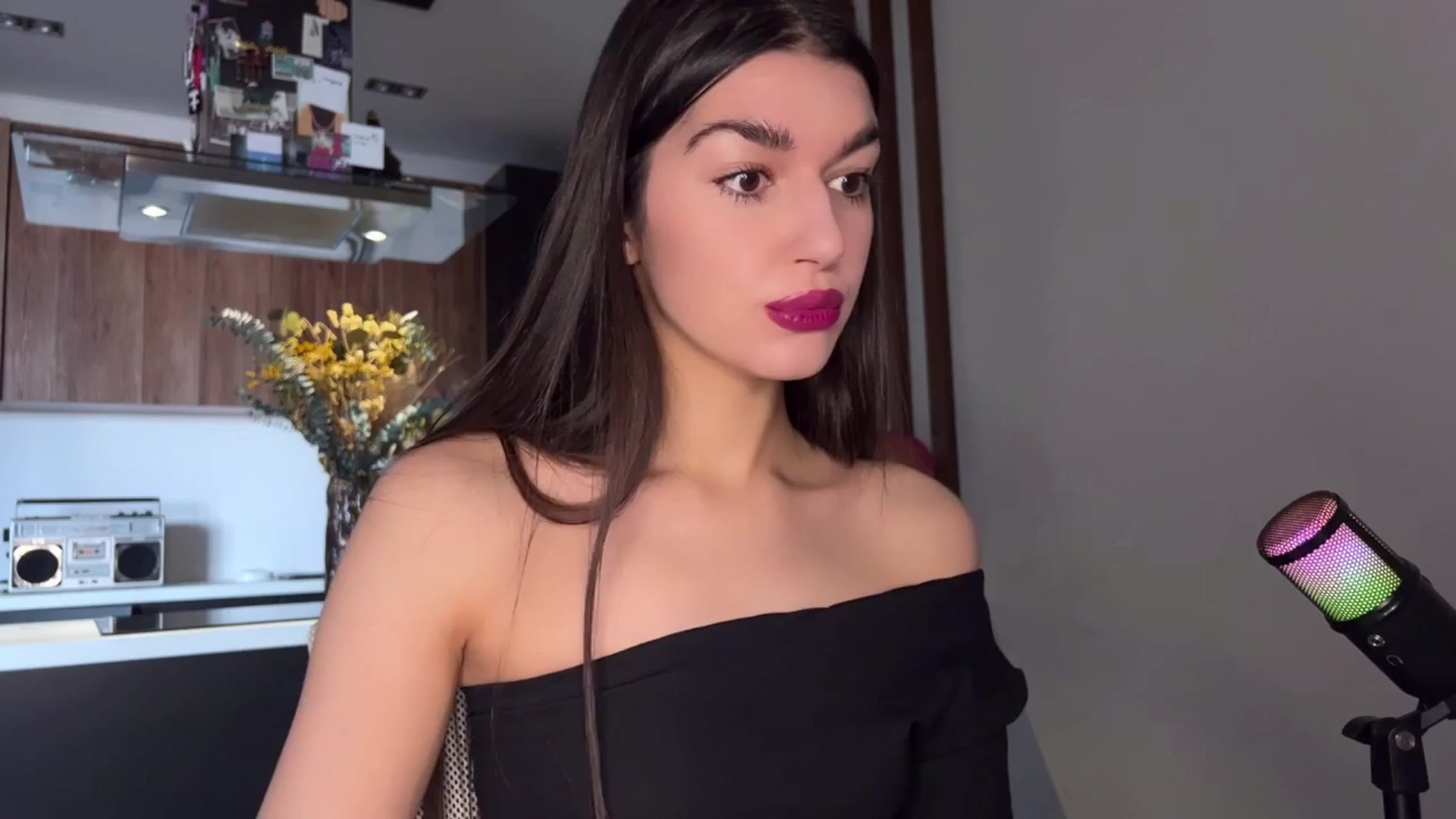 Gallery image thumbnail from BowtoRina's myfreecams stream on, 04/09/2024, 13:39 image 10 of 20