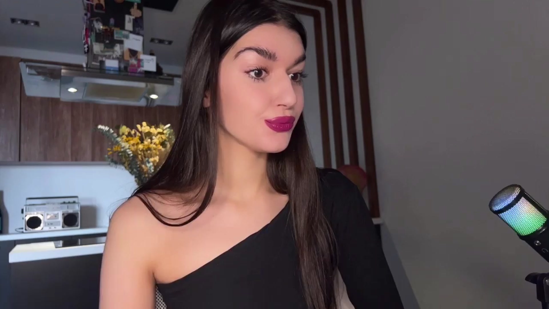 Gallery image thumbnail from BowtoRina's myfreecams stream on, 04/09/2024, 14:05 image 18 of 20
