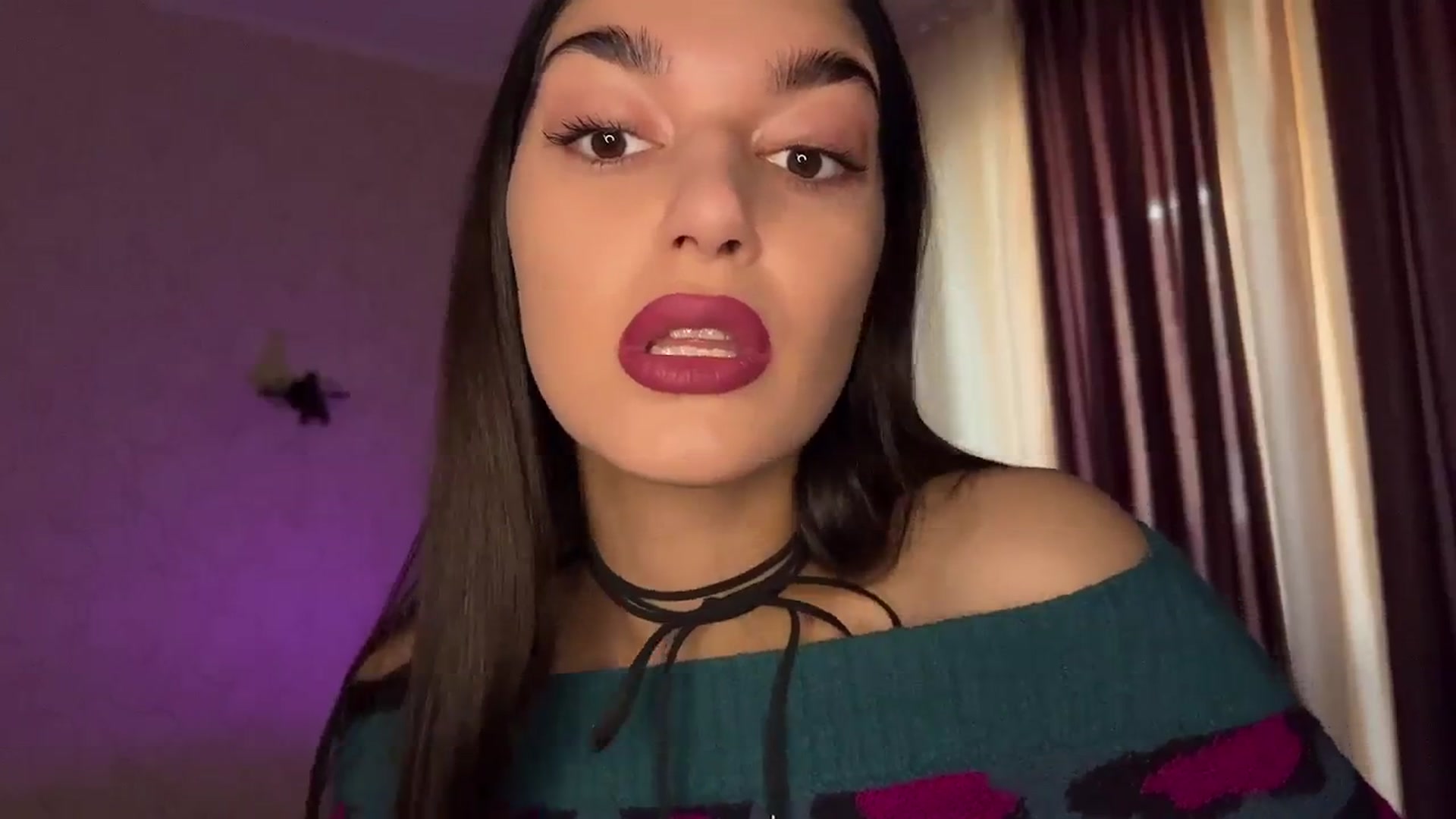 Gallery image thumbnail from BowtoRina's myfreecams stream on, 05/16/2024, 14:09 image 6 of 20