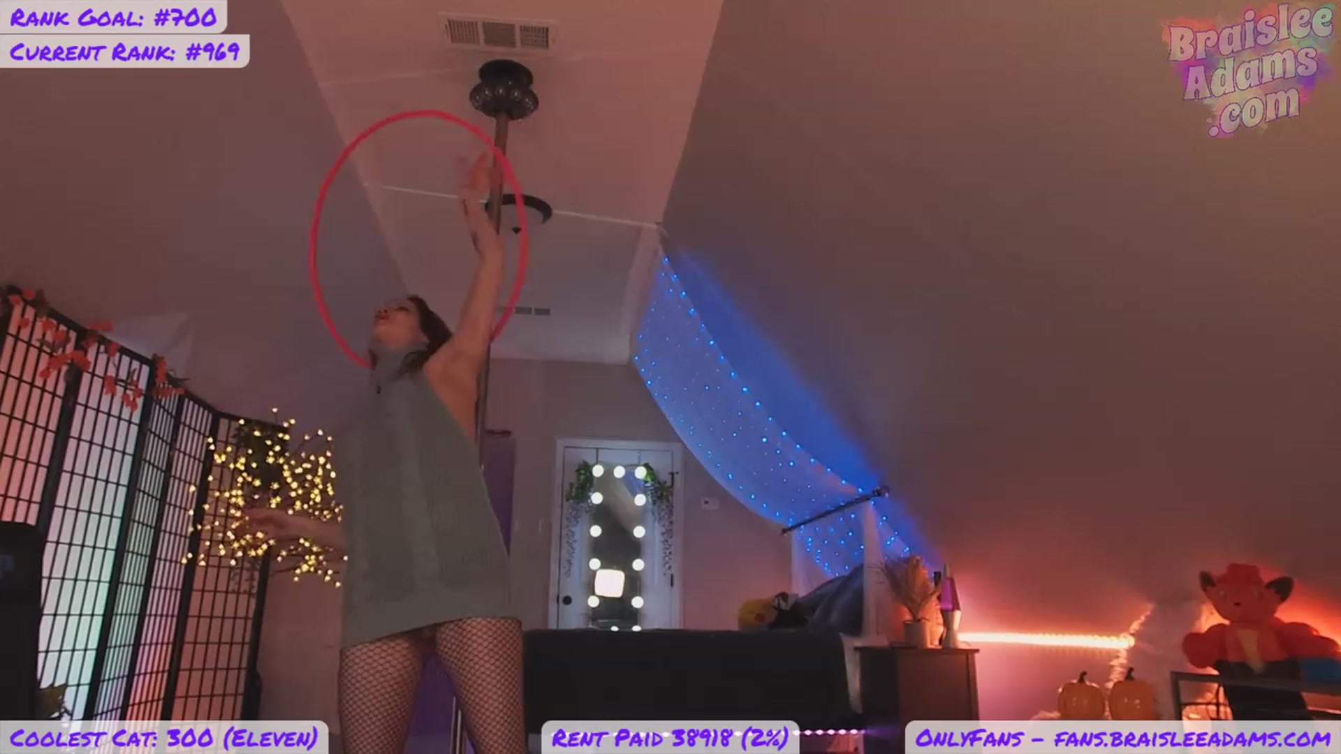 Gallery image thumbnail from BraisleeAdams's myfreecams stream on, 11/22/2022, 05:07 image 17 of 20