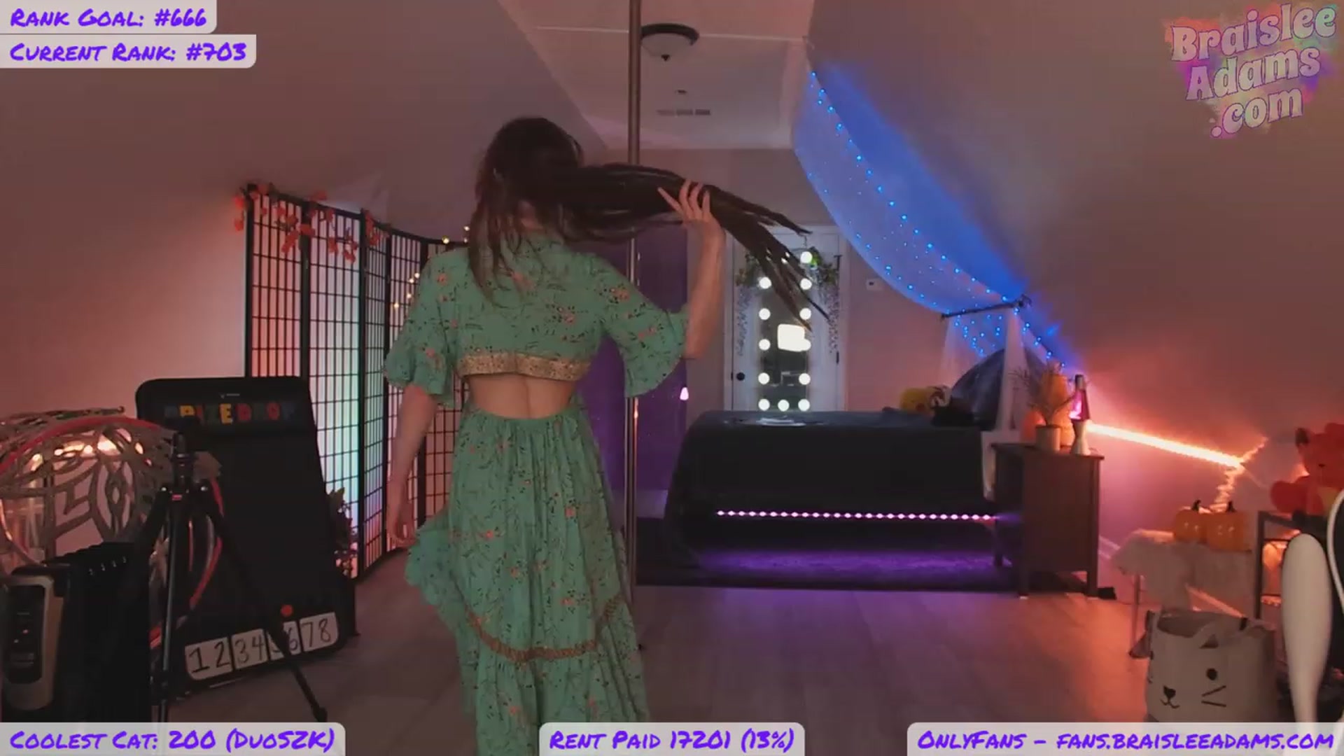 Gallery image thumbnail from BraisleeAdams's myfreecams stream on, 11/26/2022, 22:23 image 6 of 20