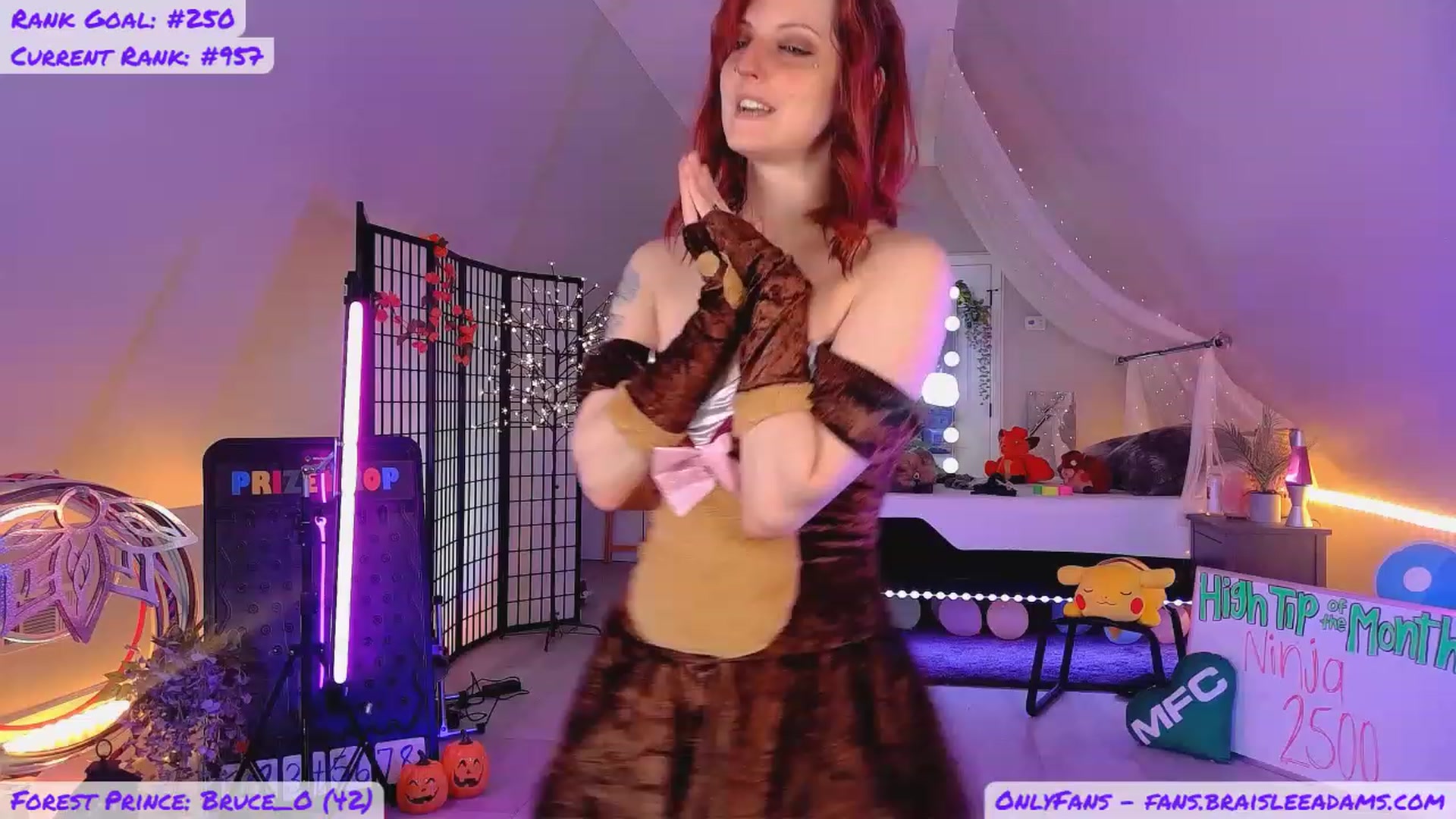 Gallery image thumbnail from BraisleeAdams's myfreecams stream on, 10/18/2023, 04:26 image 4 of 20