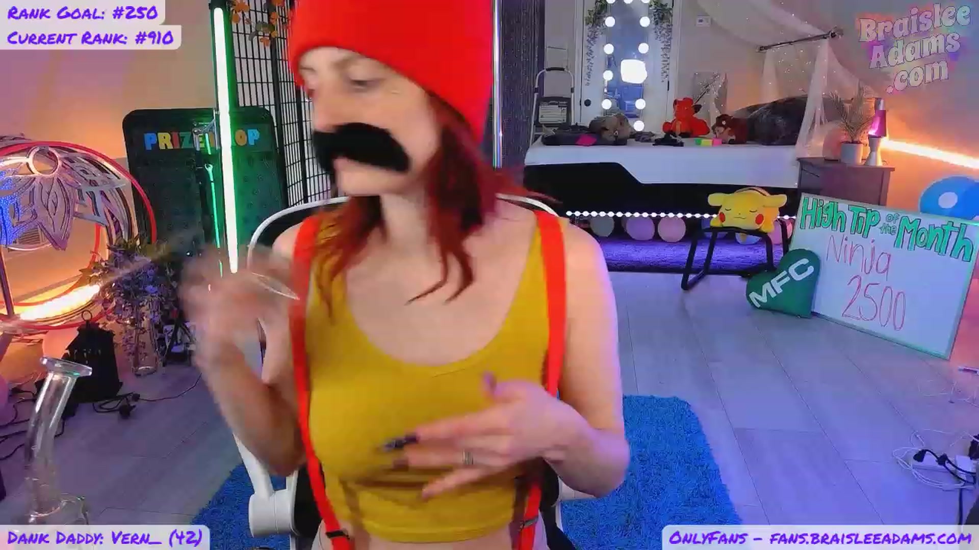 Gallery image thumbnail from BraisleeAdams's myfreecams stream on, 10/19/2023, 03:16 image 10 of 20