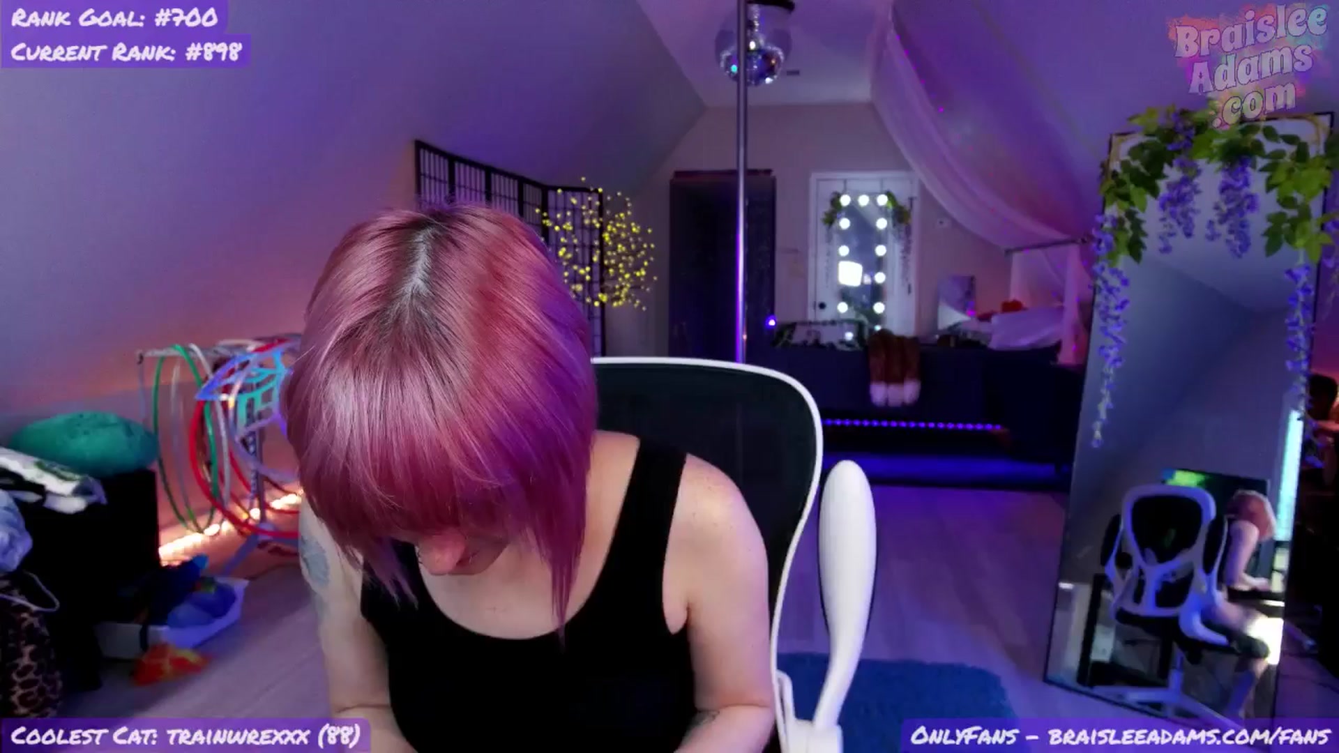 Gallery image thumbnail from BraisleeAdams's myfreecams stream on, 08/10/2024, 20:57 image 10 of 20