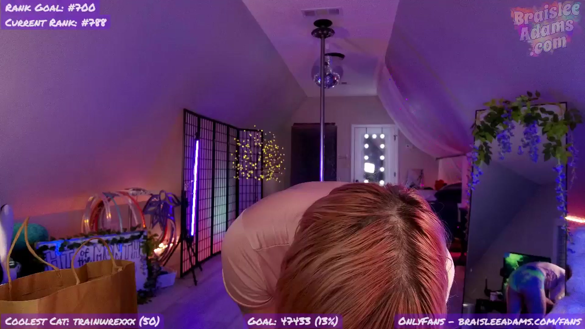 Gallery image thumbnail from BraisleeAdams's myfreecams stream on, 08/26/2024, 03:58 image 7 of 20