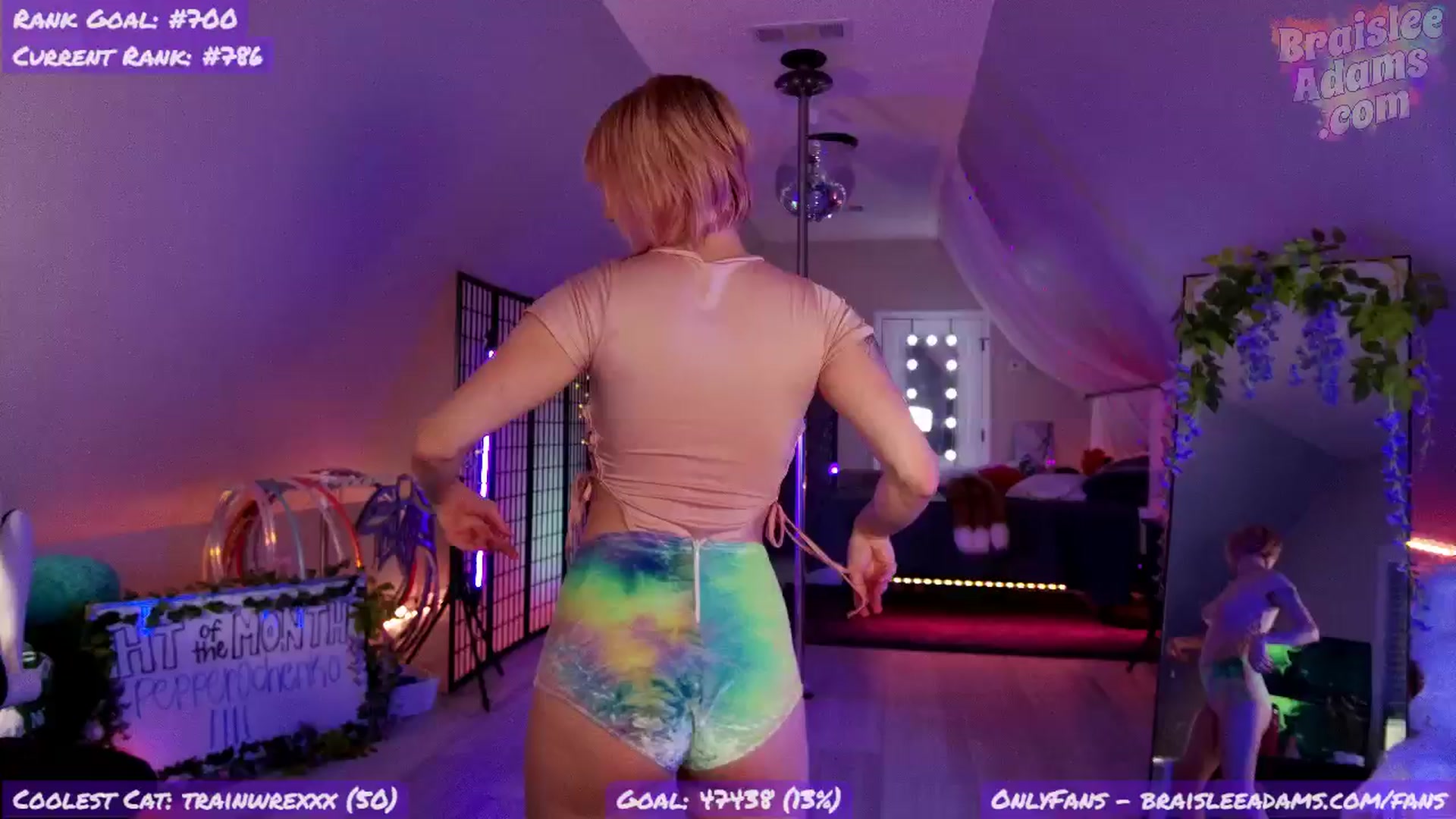 Gallery image thumbnail from BraisleeAdams's myfreecams stream on, 08/26/2024, 03:58 image 3 of 20