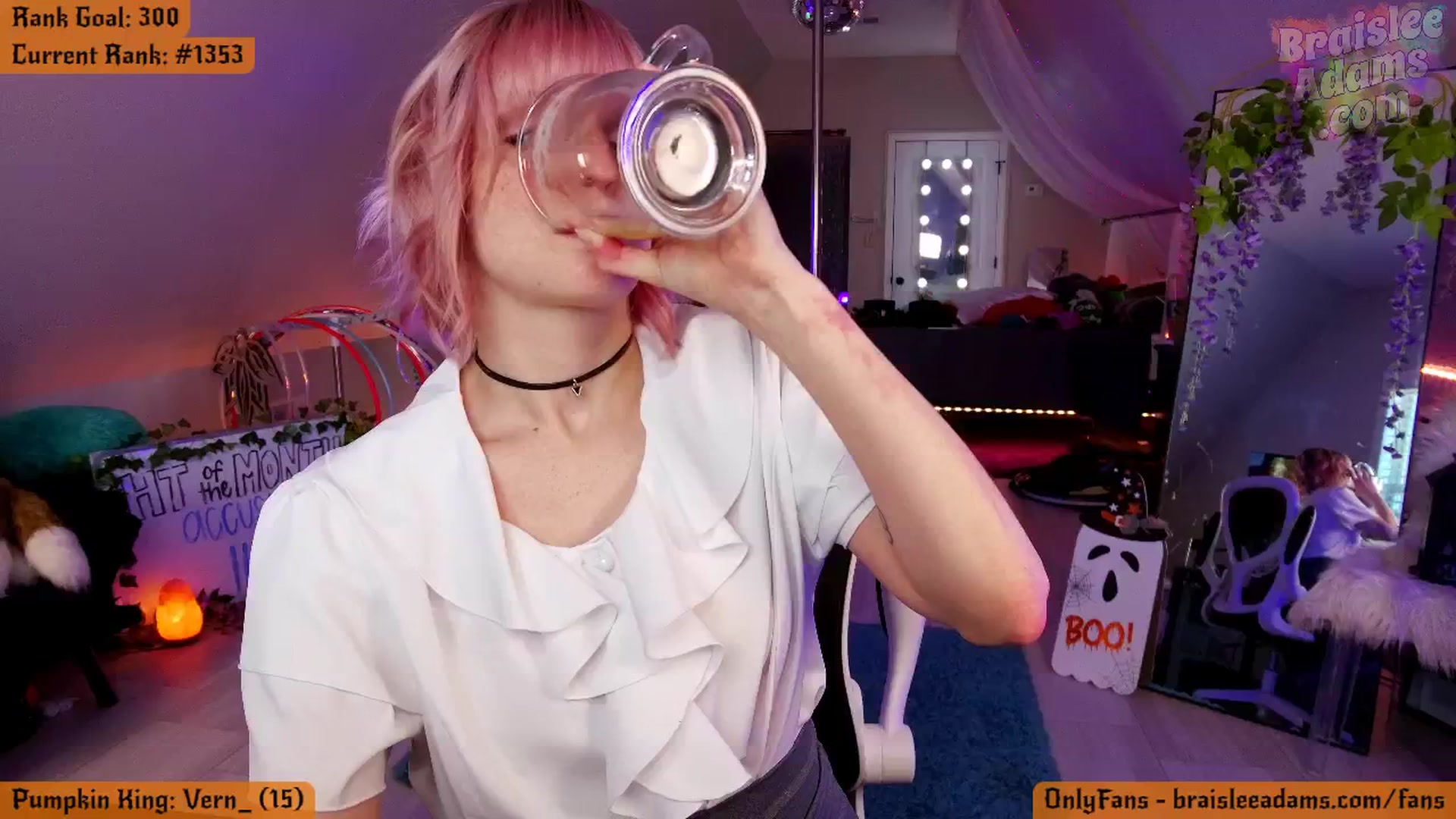 Gallery image thumbnail from BraisleeAdams's myfreecams stream on, 10/17/2024, 22:46 image 3 of 20