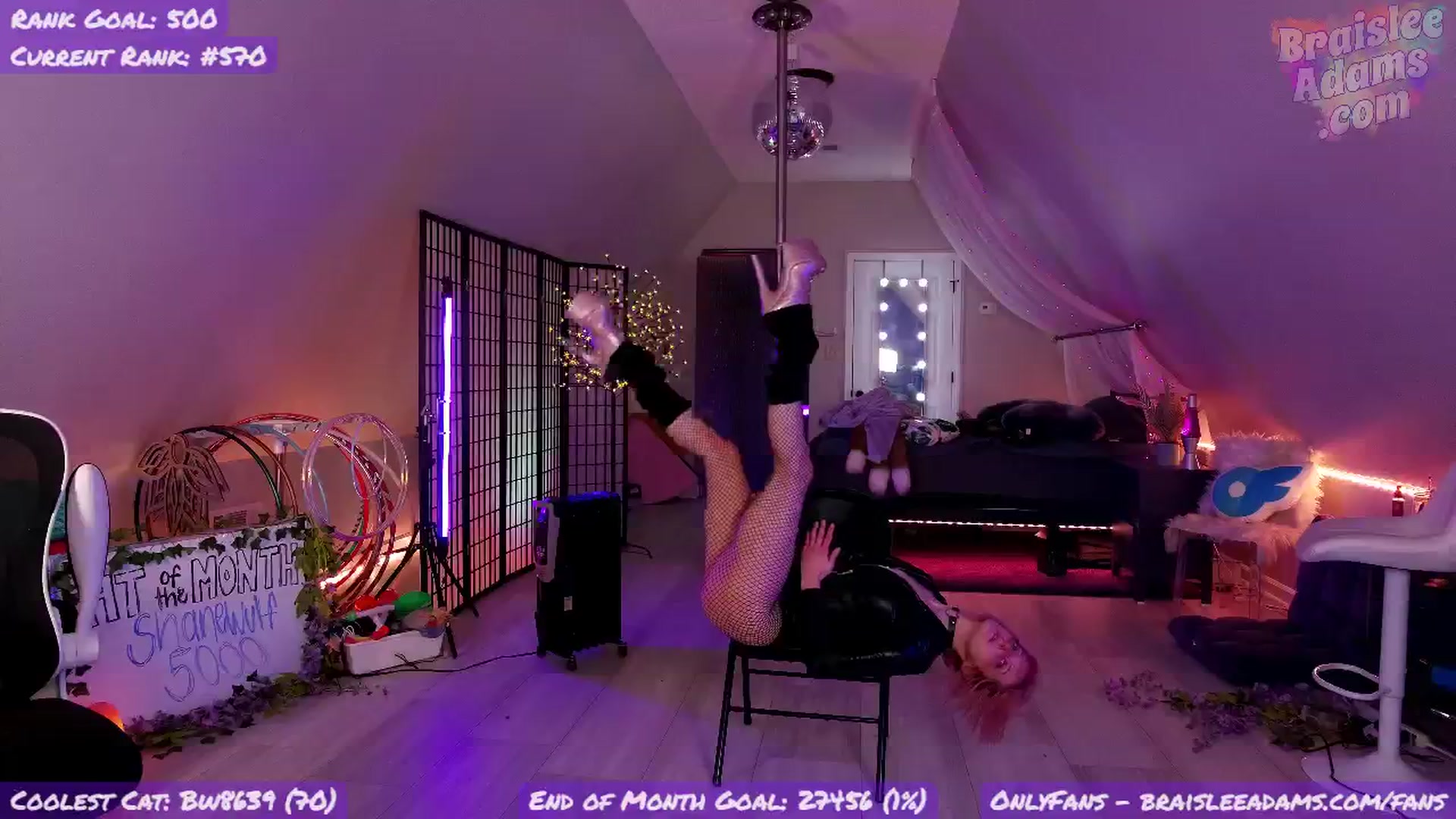 Gallery image thumbnail from BraisleeAdams's myfreecams stream on, 11/24/2024, 23:34 image 15 of 20
