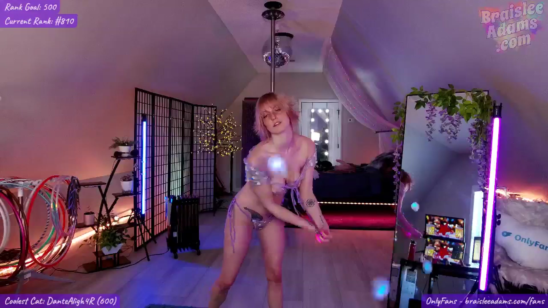 Gallery image thumbnail from BraisleeAdams's myfreecams stream on, 01/12/2025, 20:45 image 17 of 20